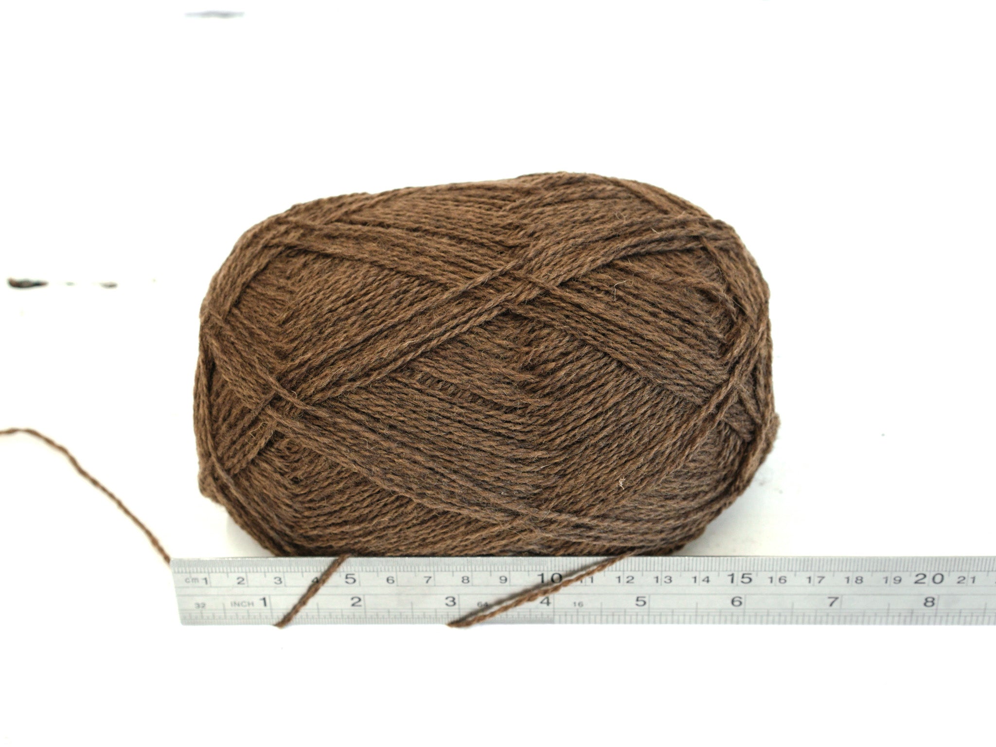 Moss brown color New Zealand wool yarn - 268