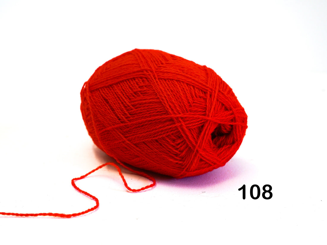 Scarlet red New Zealand wool yarn - 108