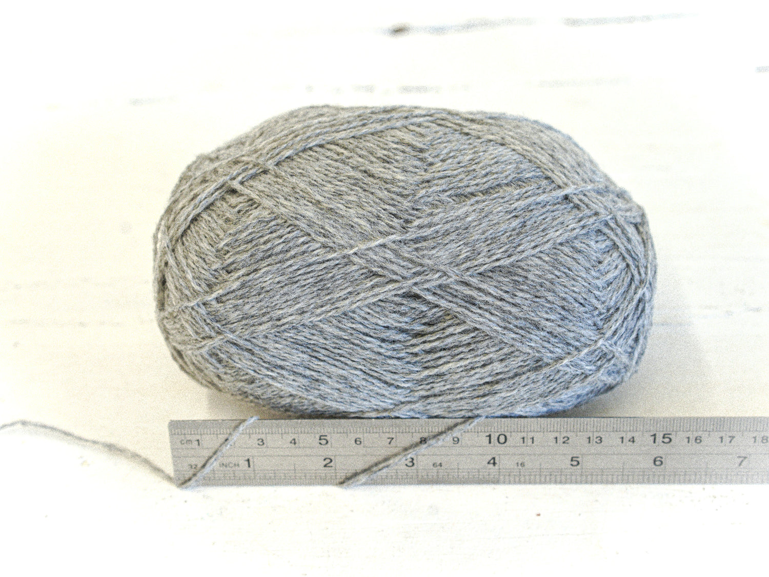 Mid grey New Zealand wool yarn - 203