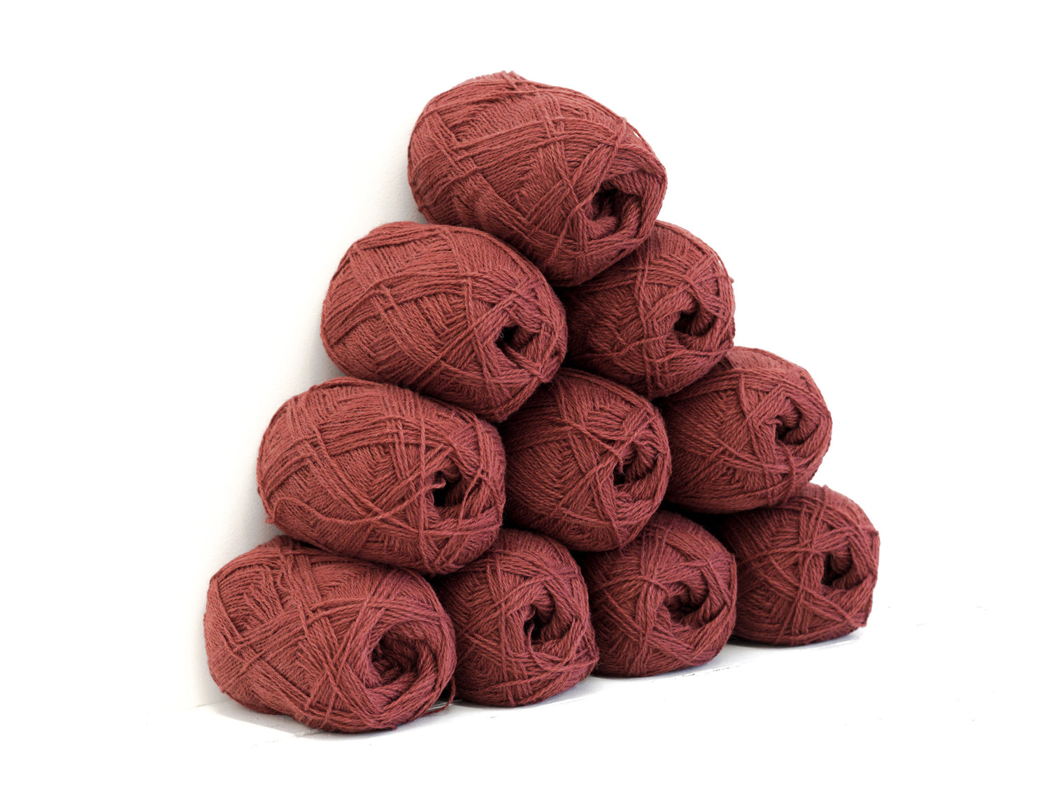 Burnt brick Color wool yarn - 276