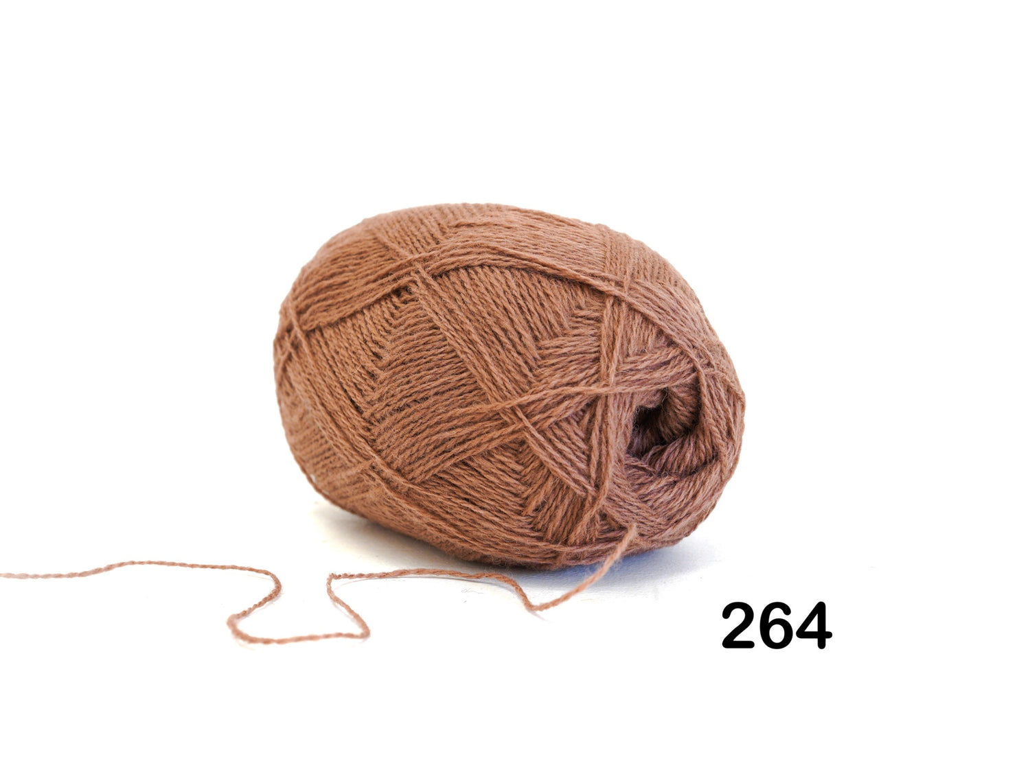 Taupe brown color New Zealand wool yarn - 264