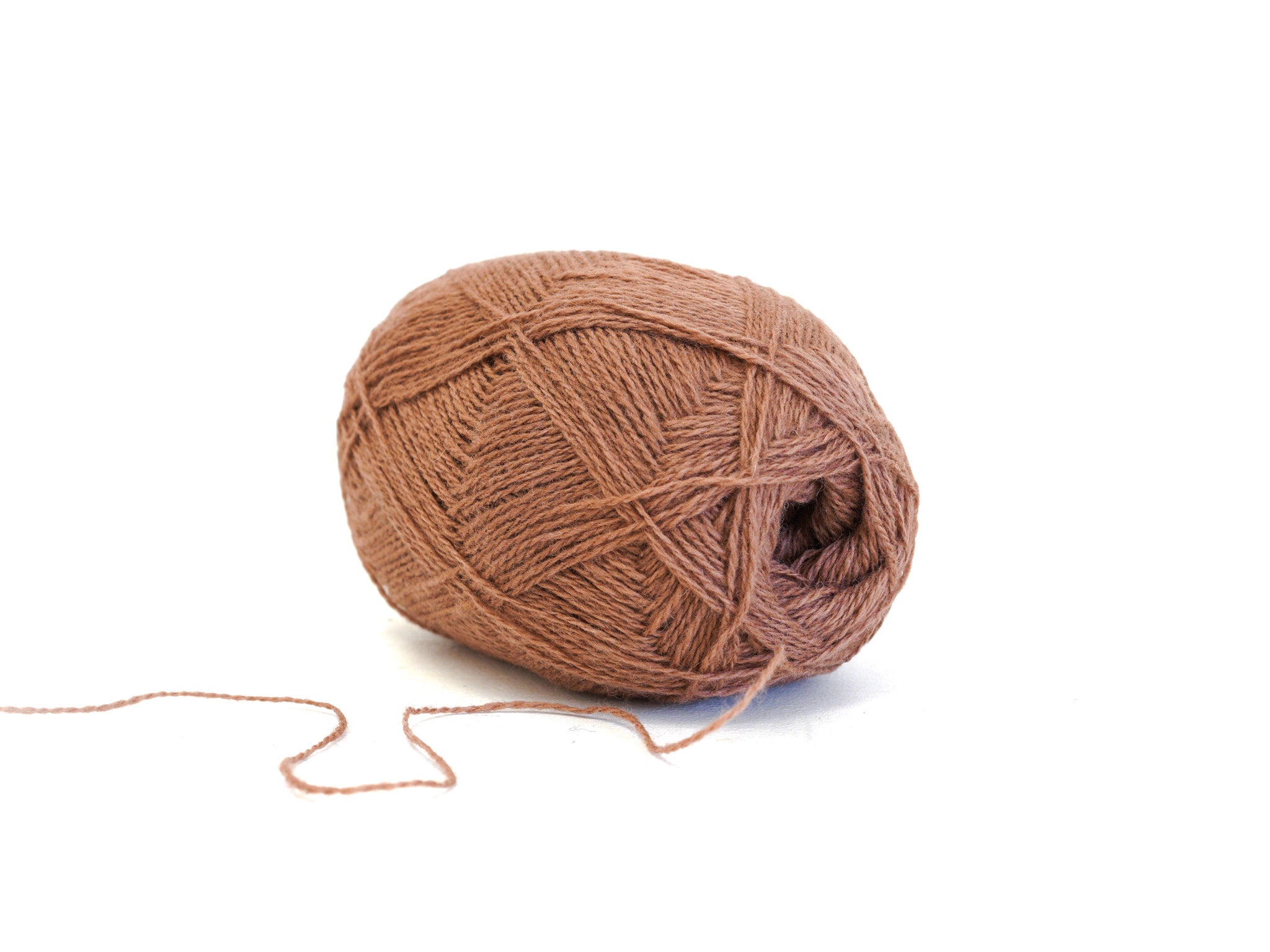 Taupe brown color New Zealand wool yarn - 264