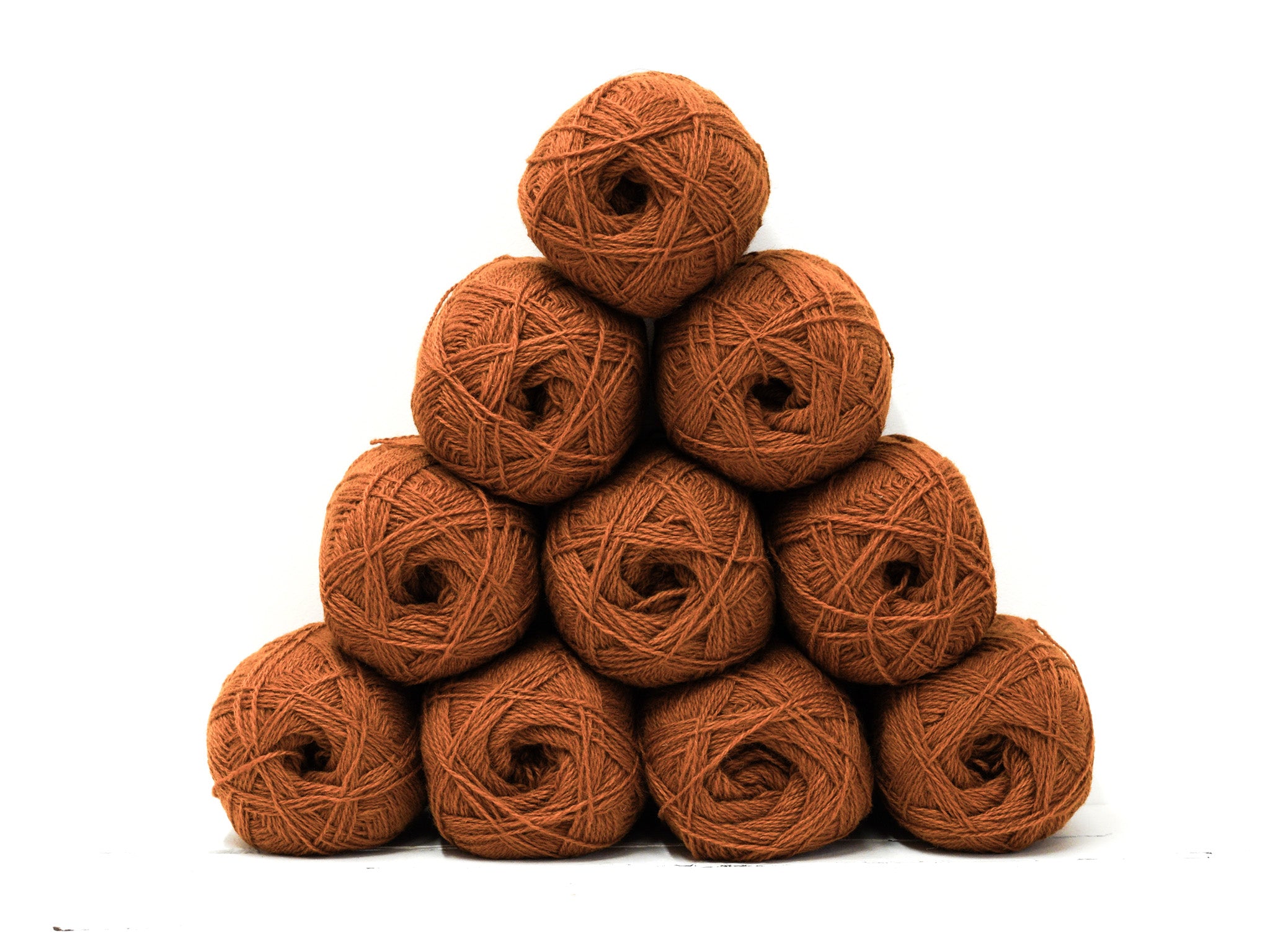 Cinnamon Color fingering wool yarn - 292