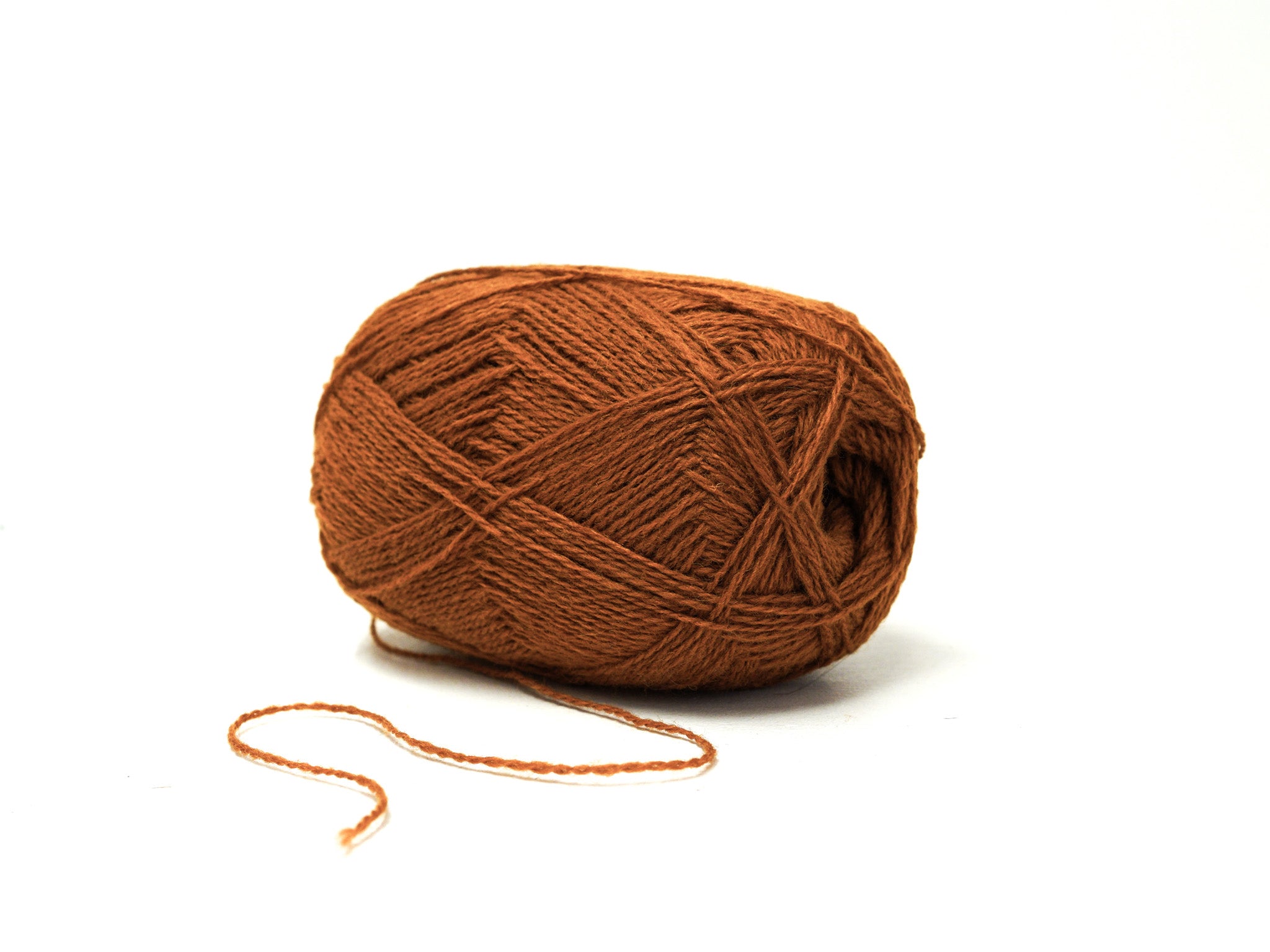Cinnamon Color fingering wool yarn - 292