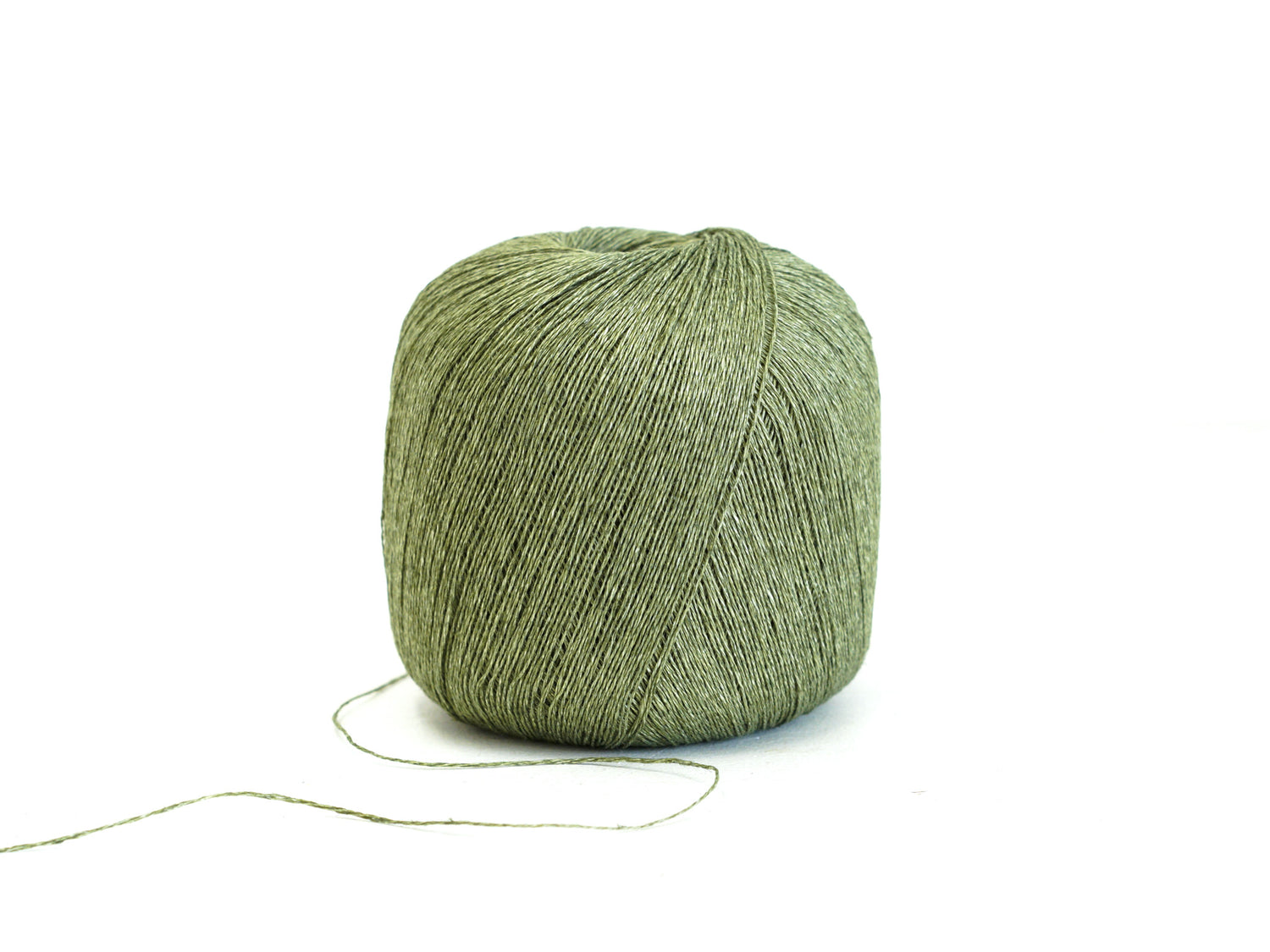 Linen yarn in green melange color - 100g/600m