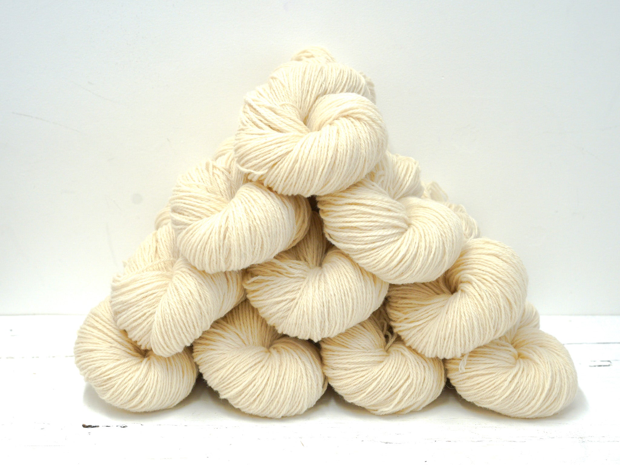 1 kg merino and suffolk wool yarn blend - 1000g./35oz