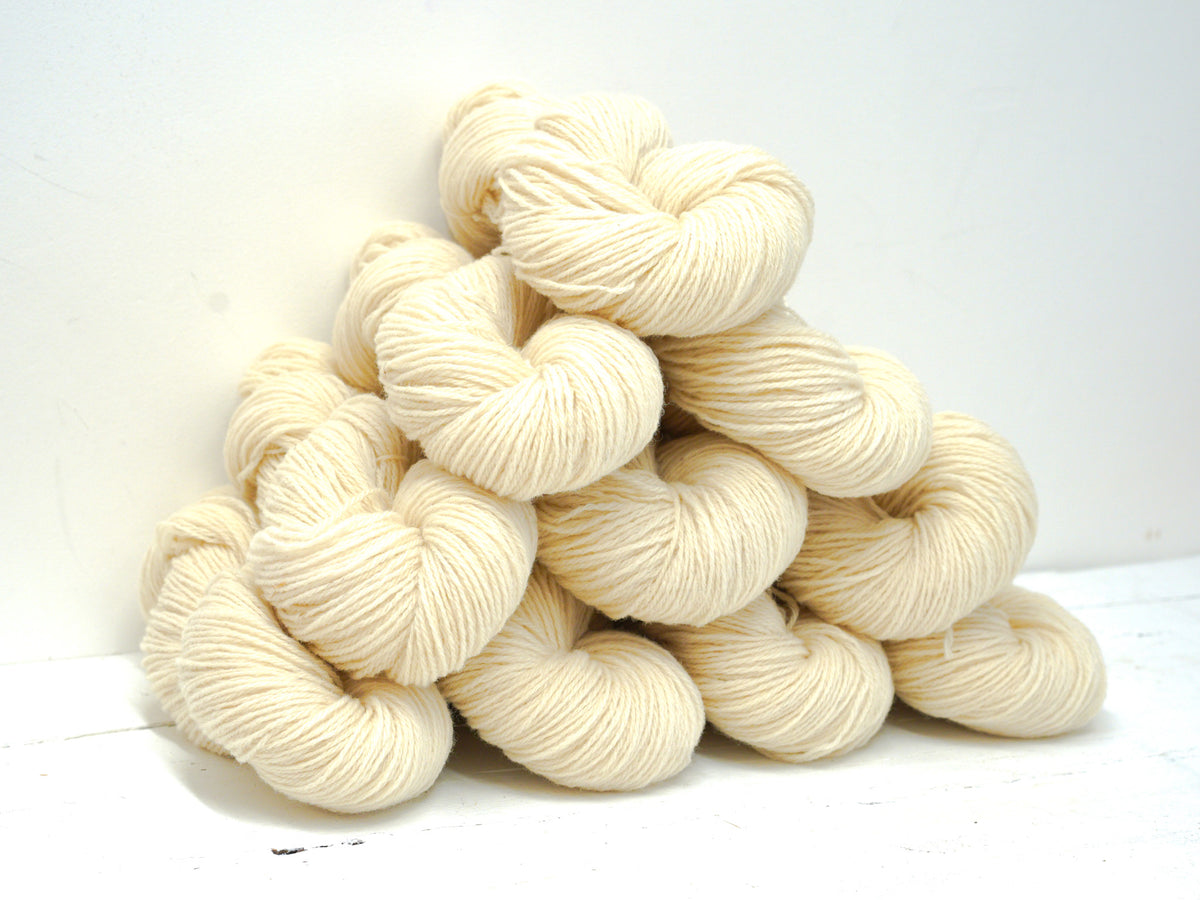 1 kg merino and suffolk wool yarn blend - 1000g./35oz