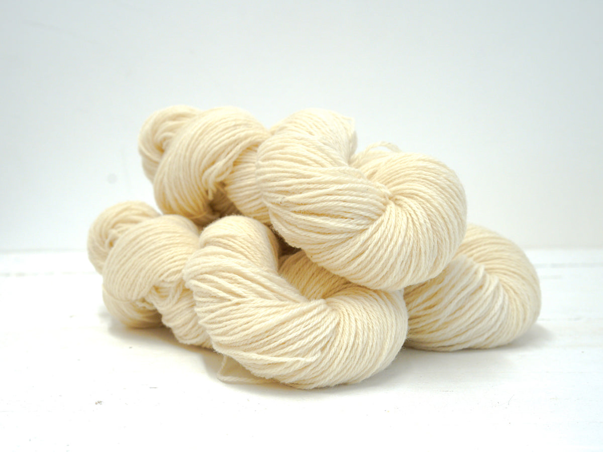 1 kg merino and suffolk wool yarn blend - 1000g./35oz