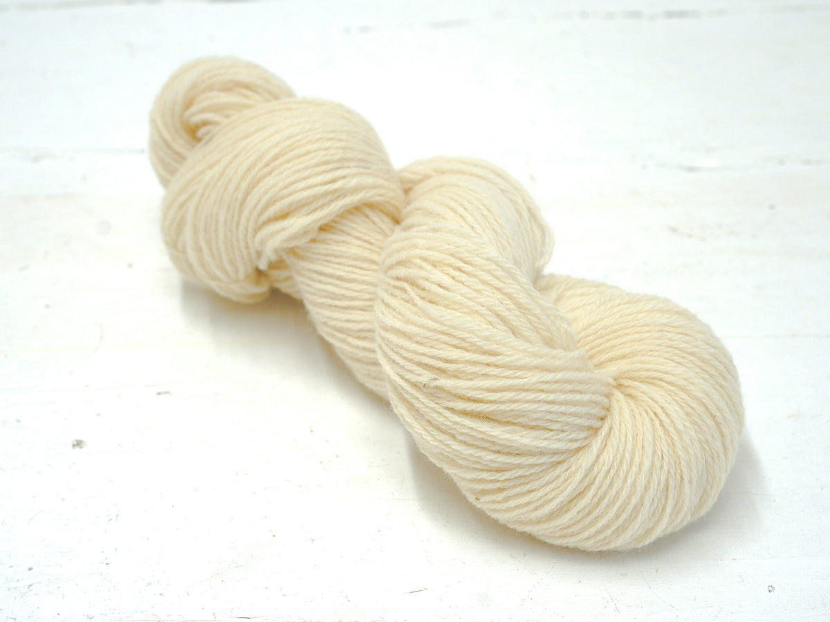 1 kg merino and suffolk wool yarn blend - 1000g./35oz