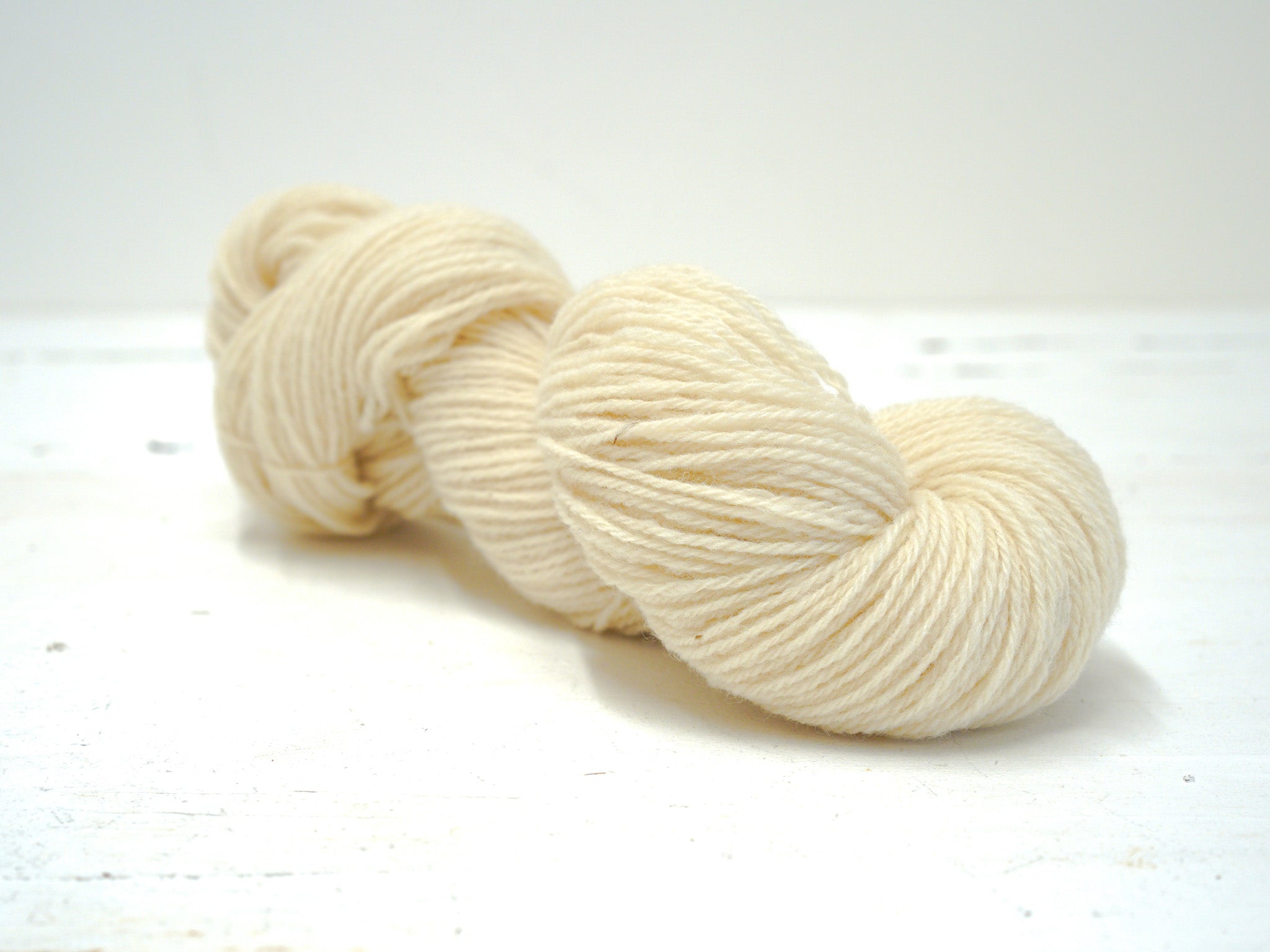 1 kg merino and suffolk wool yarn blend - 1000g./35oz