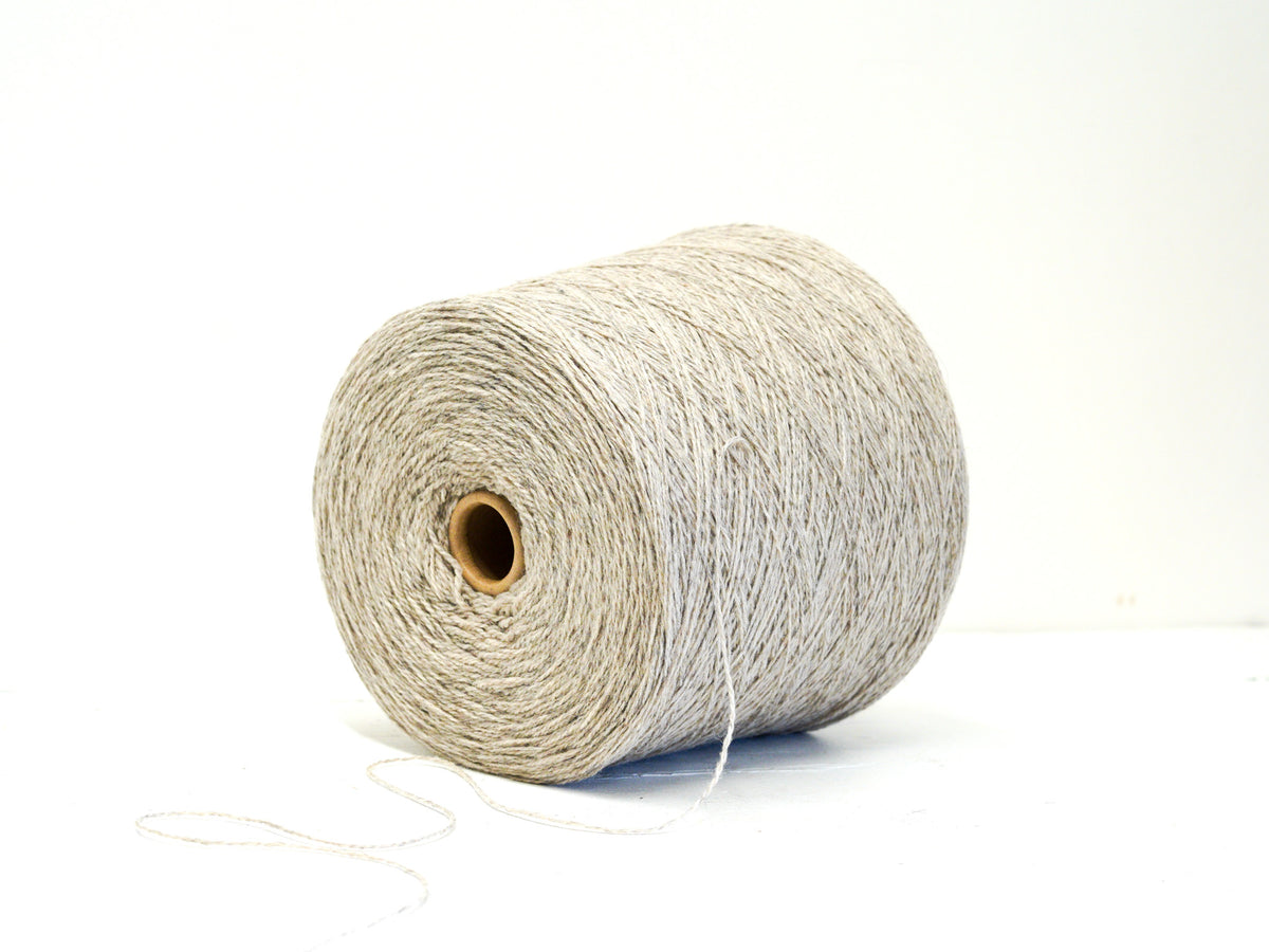 Natural Oatmeal - undyed - soft merino wool in cone - 900g/31,7oz