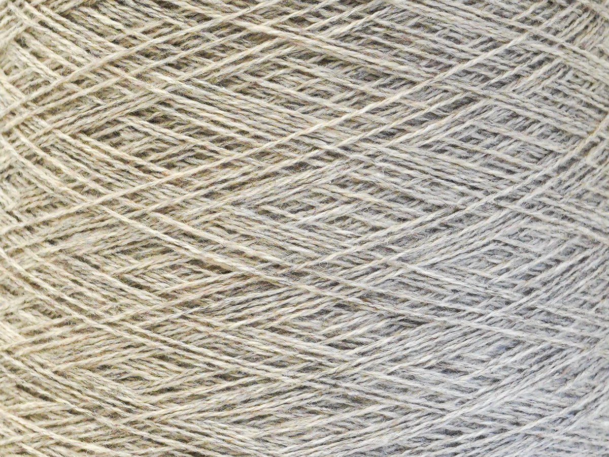 Natural Oatmeal - undyed - soft merino wool in cone - 900g/31,7oz