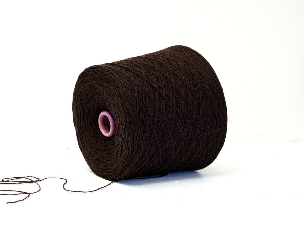 Dark Chocolate Brown - soft merino wool in cone - 900g/31,7oz.