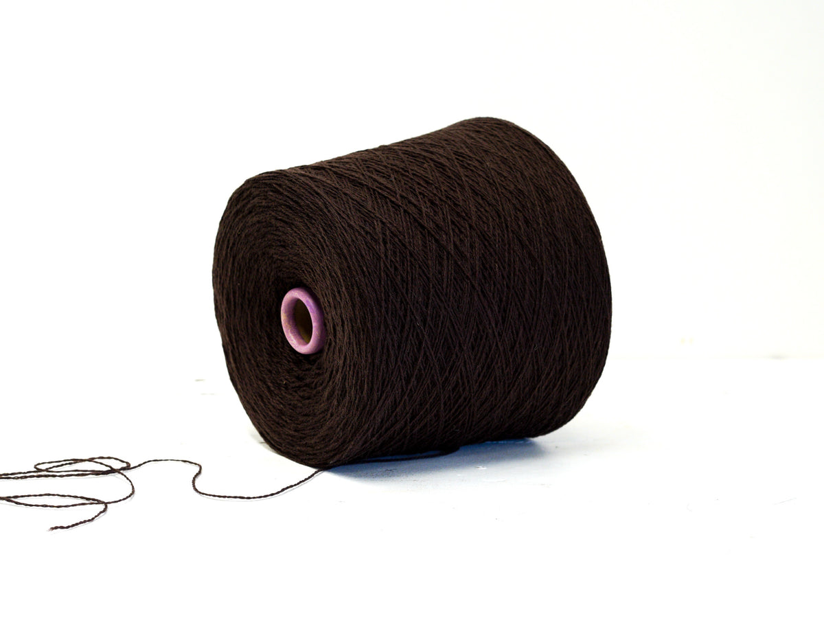 Dark Chocolate Brown - soft merino wool in cone - 900g/31,7oz.