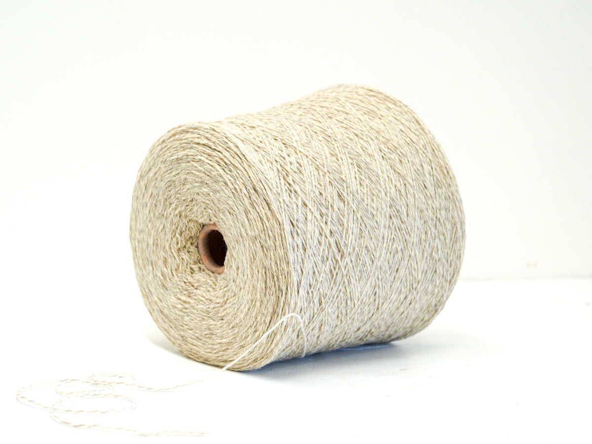 Oat Milk Melange - undyed - soft merino wool in cone - 900g/31,7oz