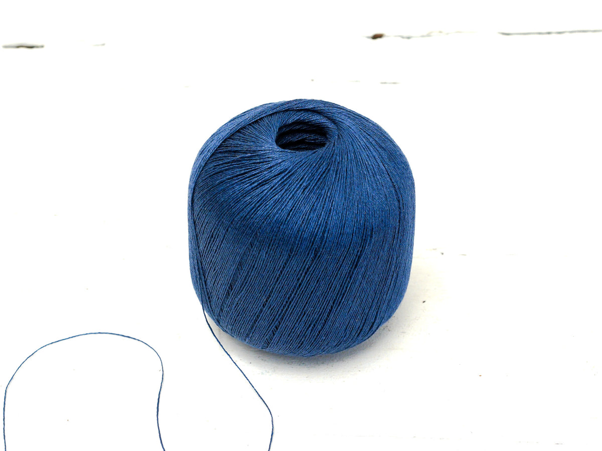 100% linen yarn in Storm blue color 100g/600m.