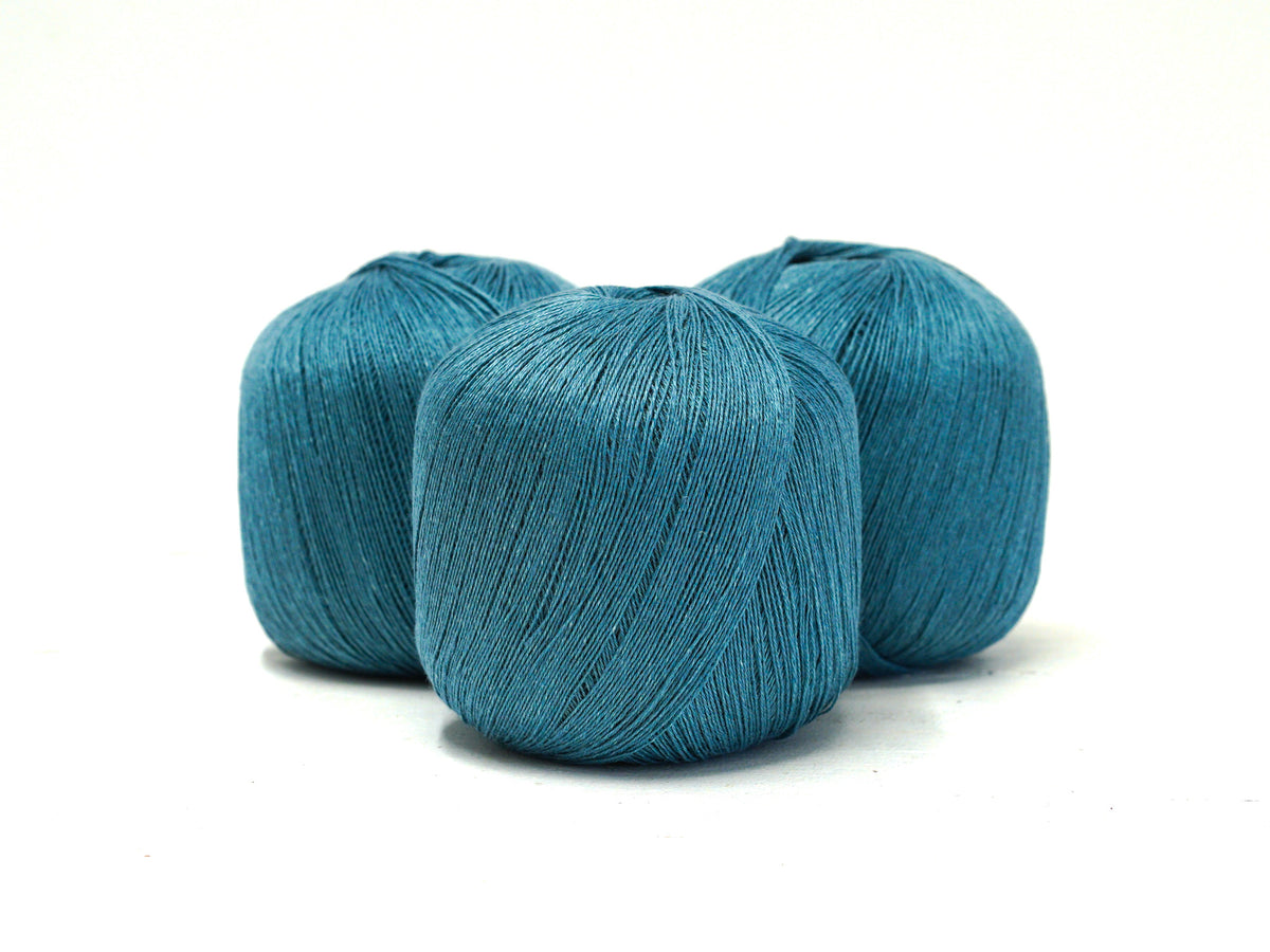 100% linen yarn in PETROL blue color 100g/600m.