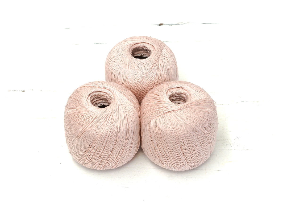 Blush Pink 100% Linen Yarn - Lace Weight, 100 g / 600 m