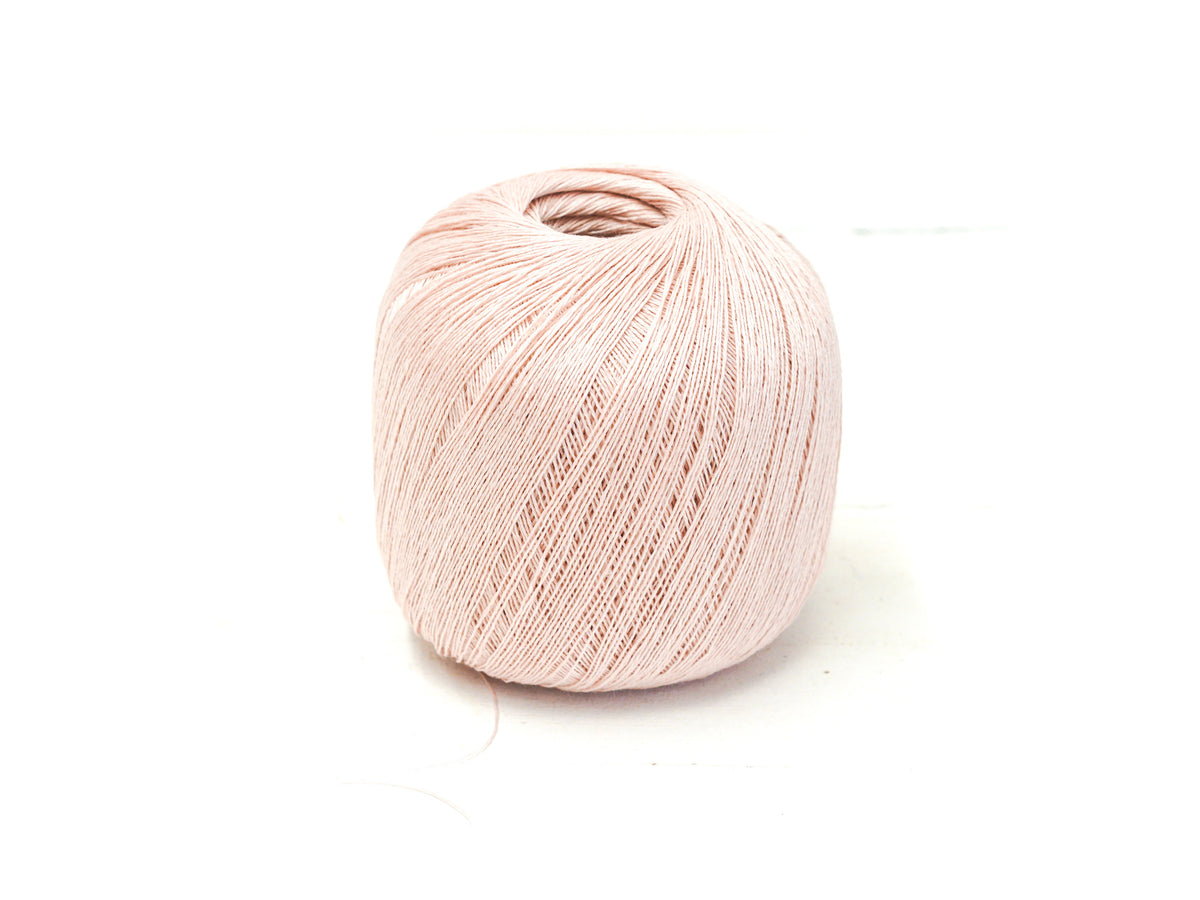 Blush Pink 100% Linen Yarn - Lace Weight, 100 g / 600 m