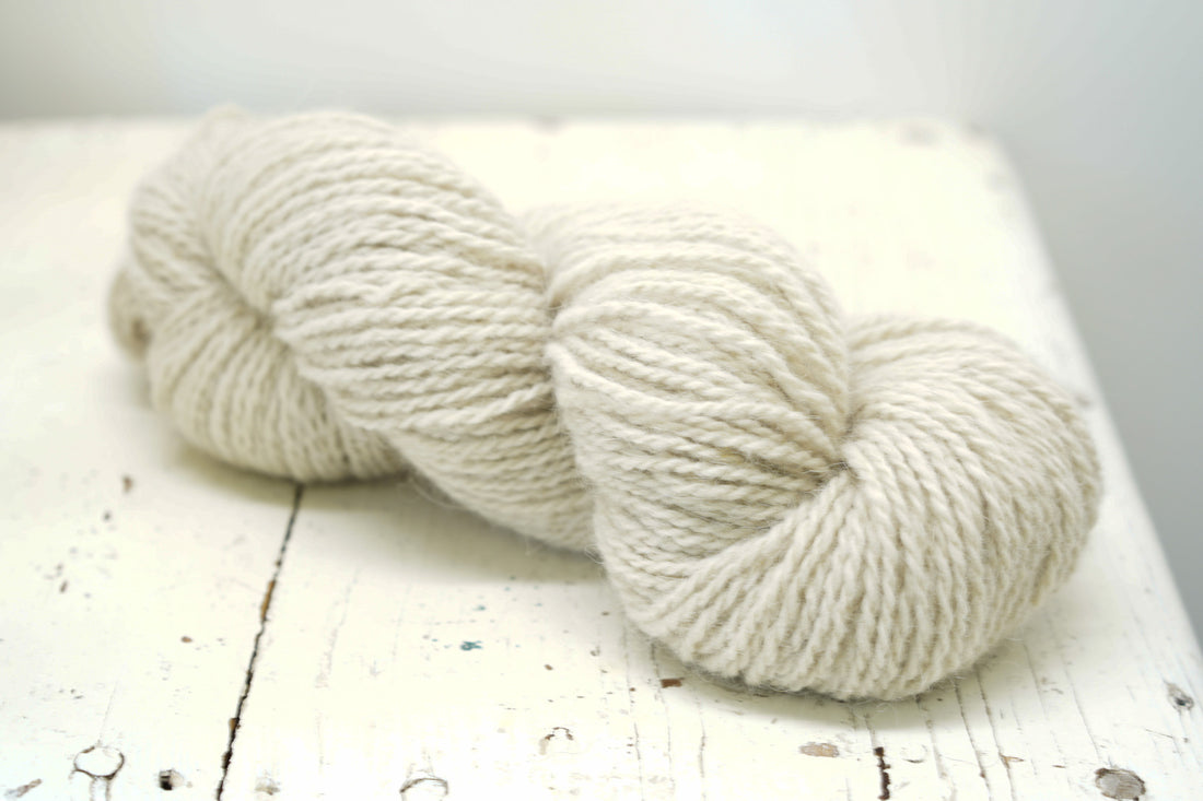 Samoyed breed dog wool yarn blend, white, extremely warm threads