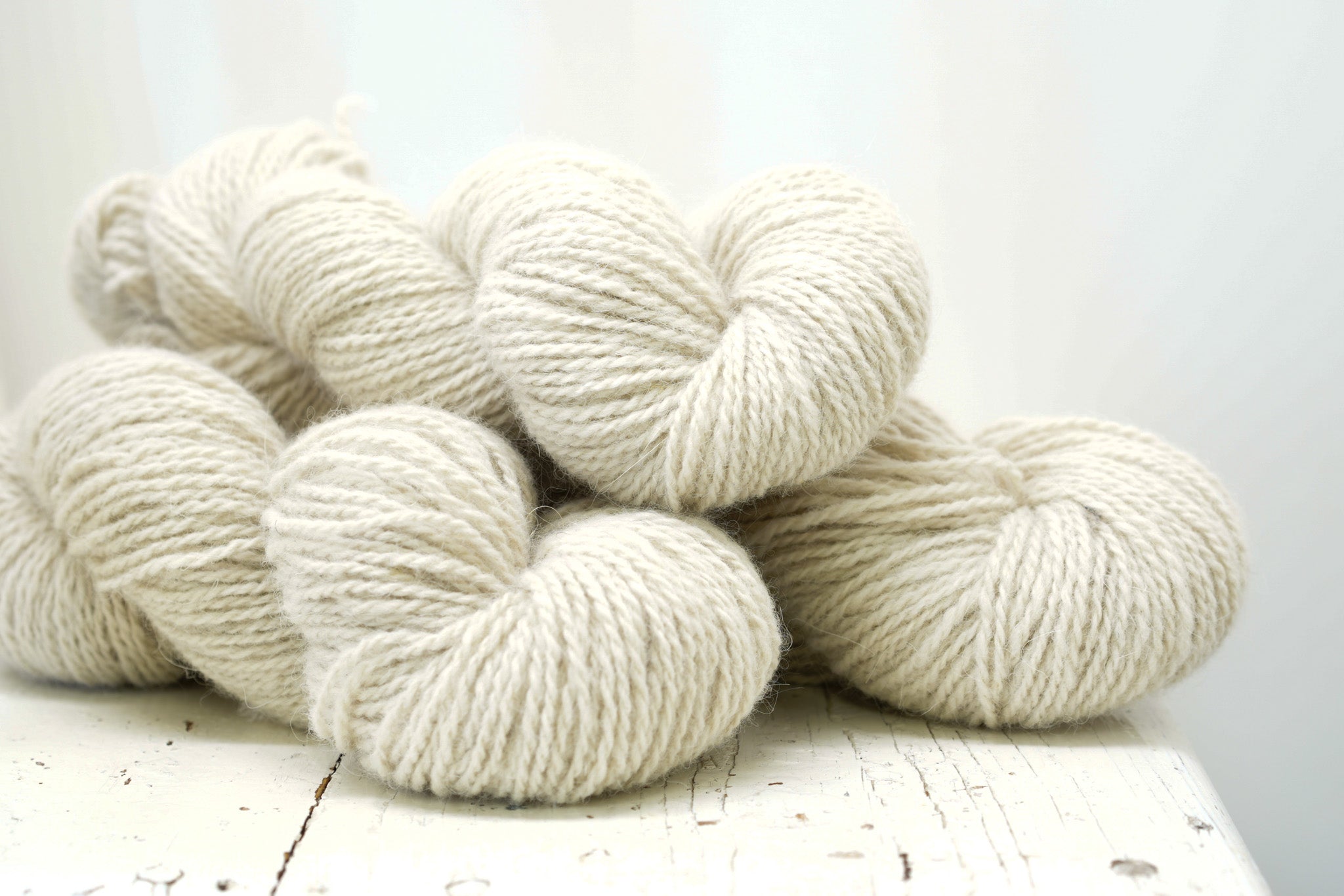 Samoyed breed dog wool yarn blend, white, extremely warm threads