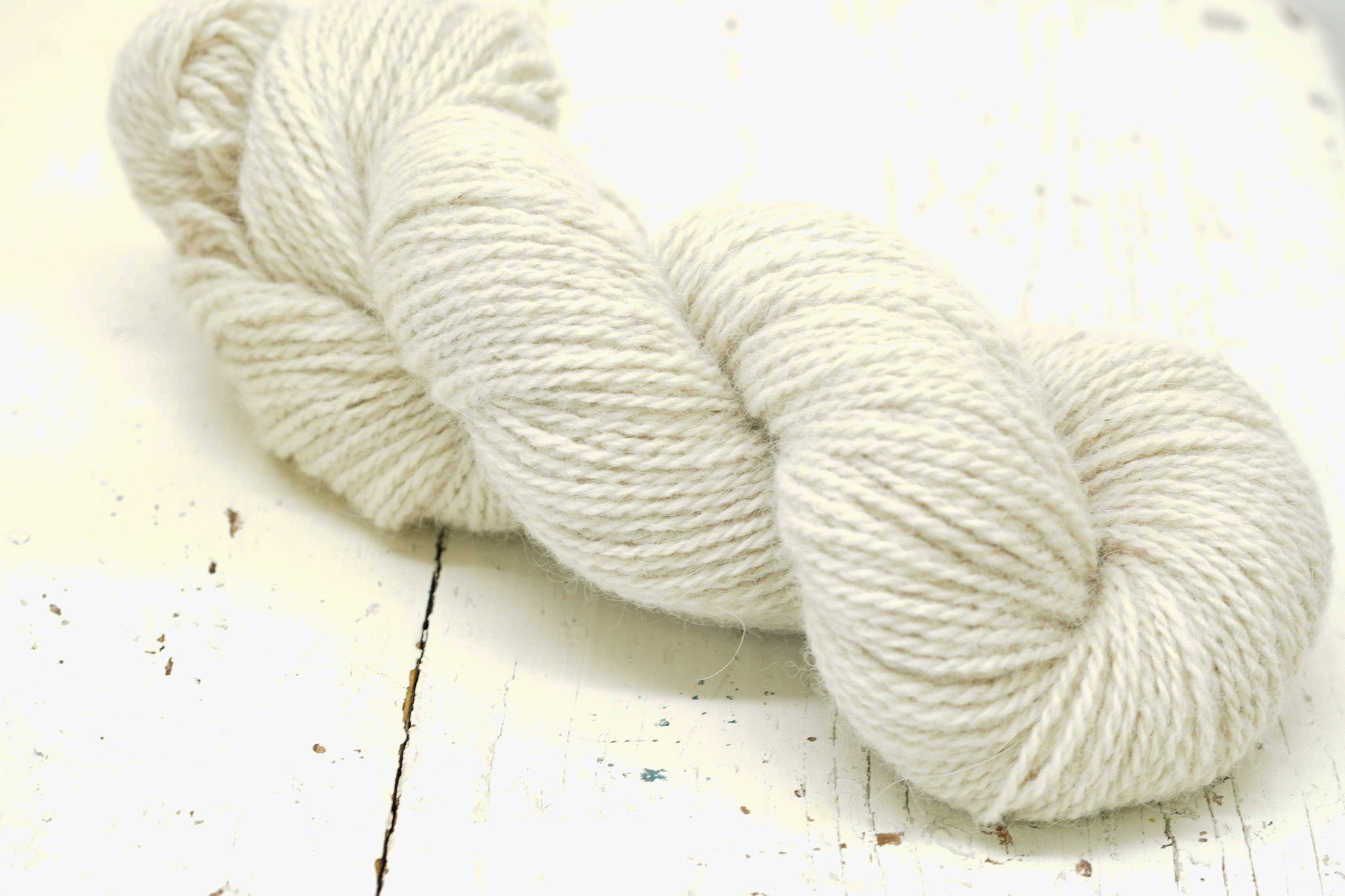 Samoyed breed dog wool yarn blend, white, extremely warm threads