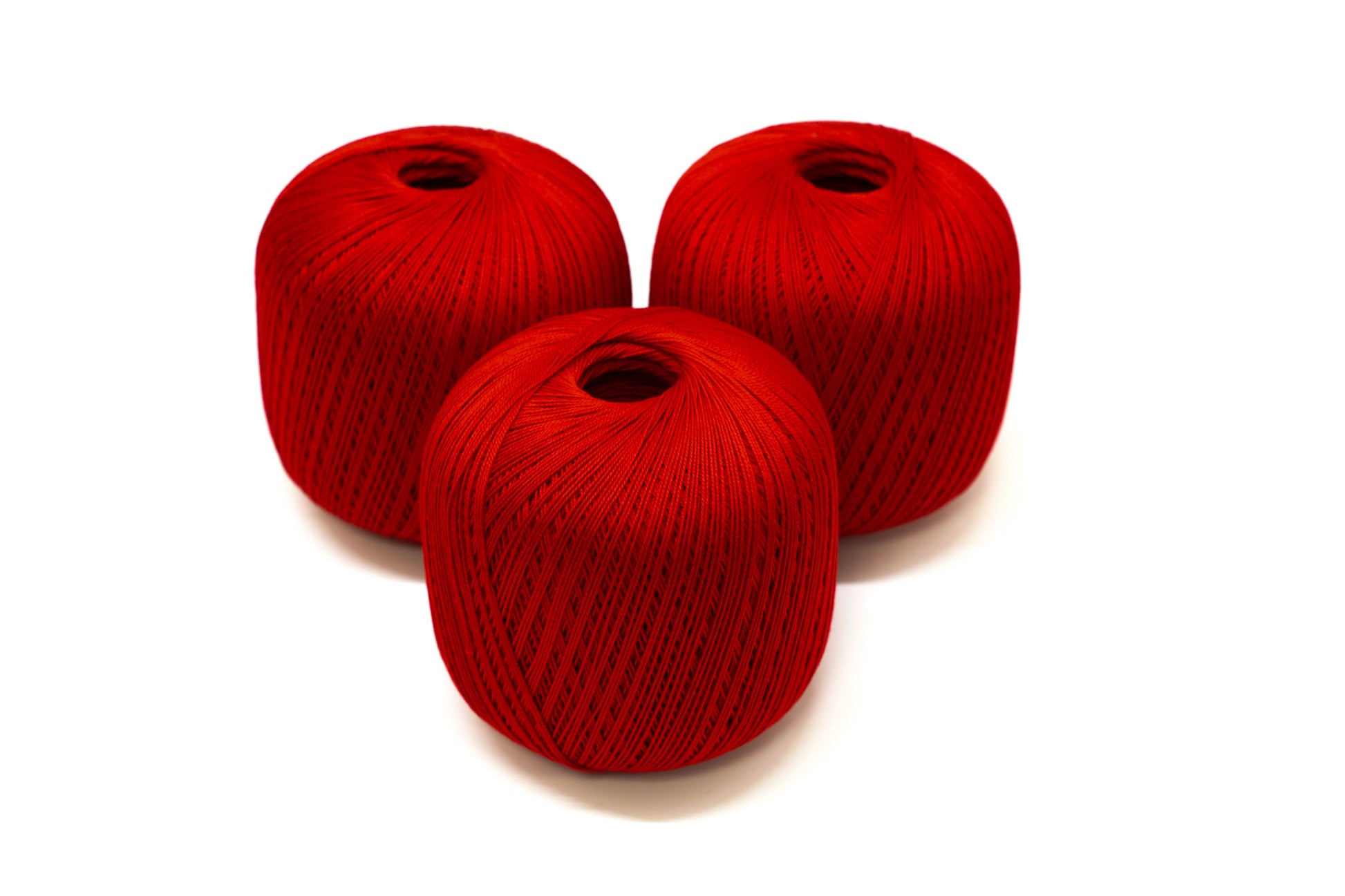 Bright red color mercerised cotton 100g/452m