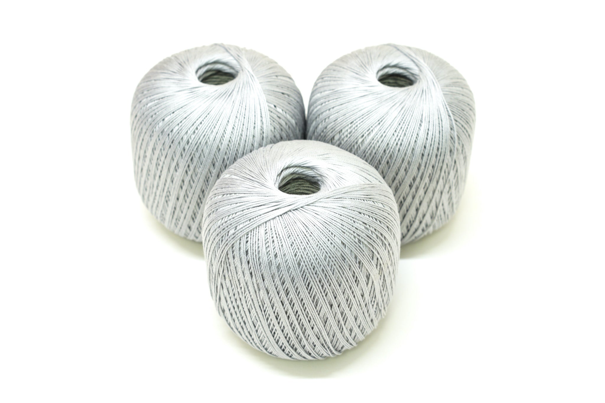 Silbergraue merzerisierte Baumwolle 100g/452m 