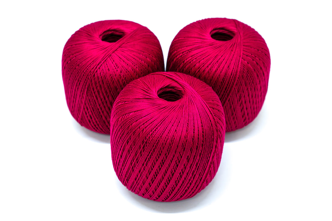 Burgunderrote merzerisierte Baumwolle 100g/452m 