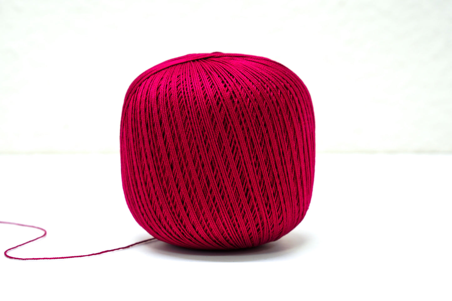 Burgundy red color mercerised cotton 100g/452m