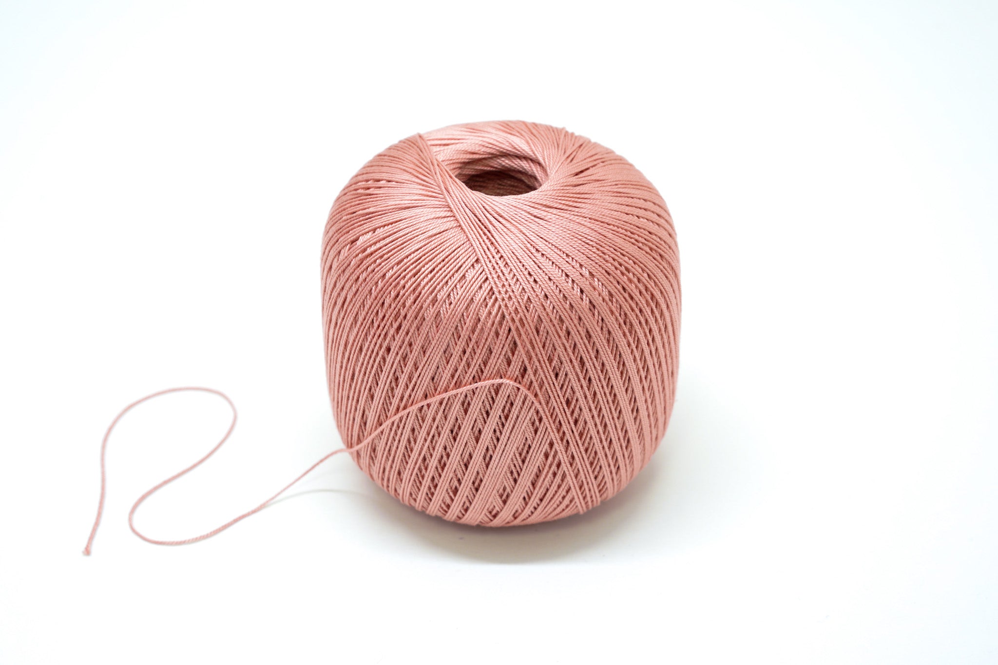 100% mercerised cotton 100g/452m