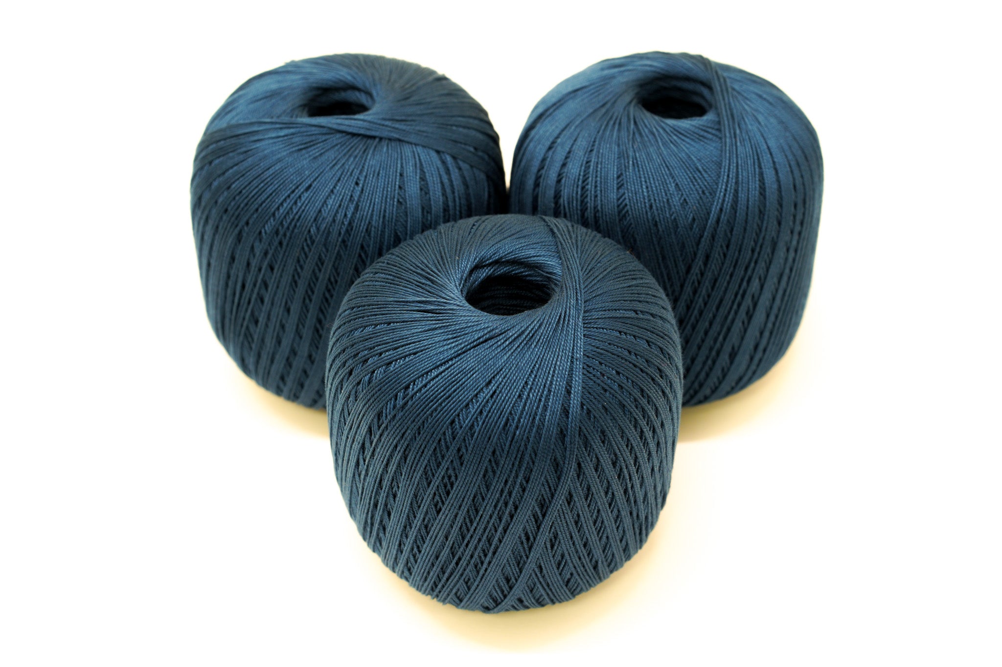 Tintenblaue merzerisierte Baumwolle 100g/452m 