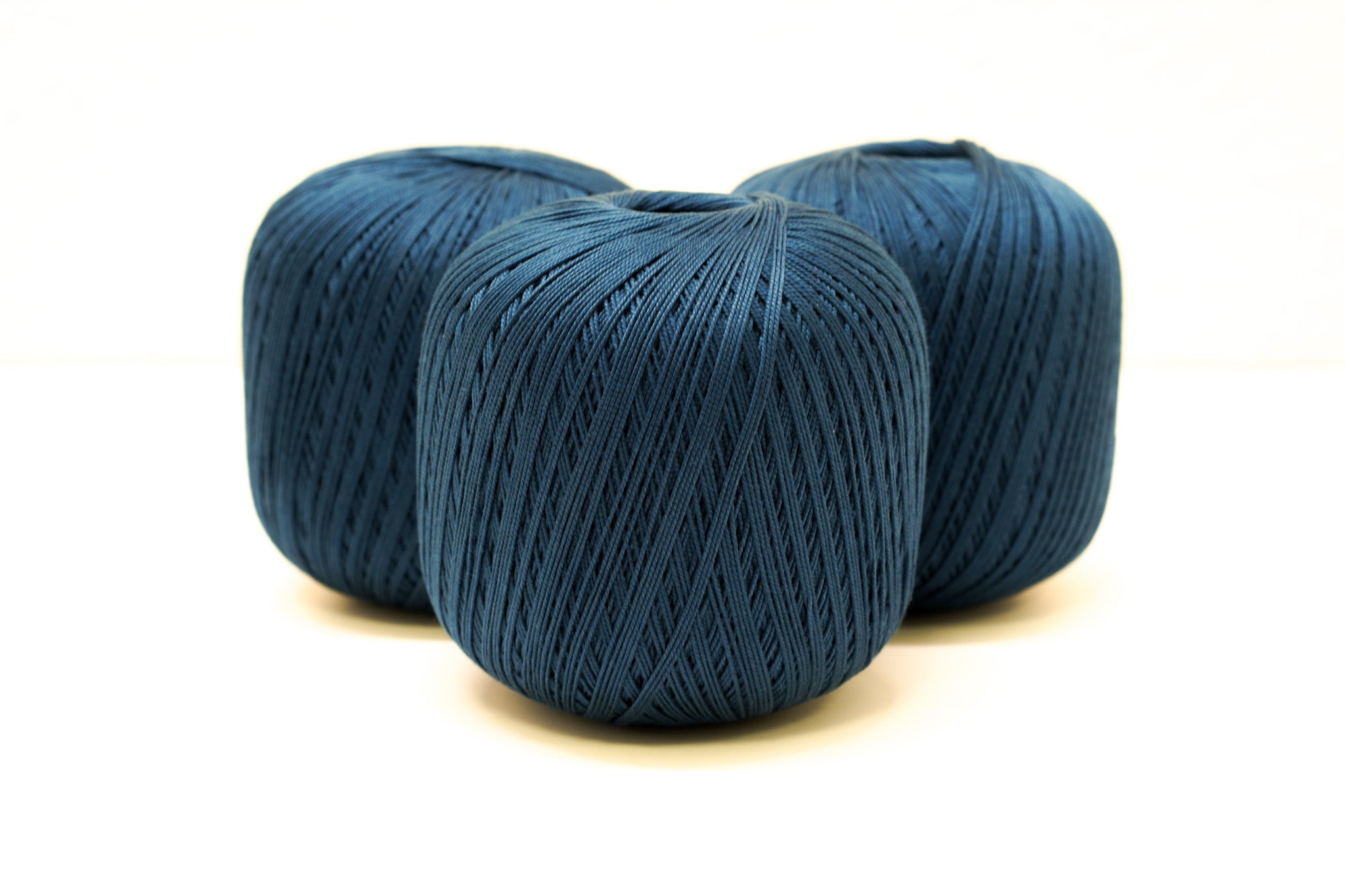 Tintenblaue merzerisierte Baumwolle 100g/452m 