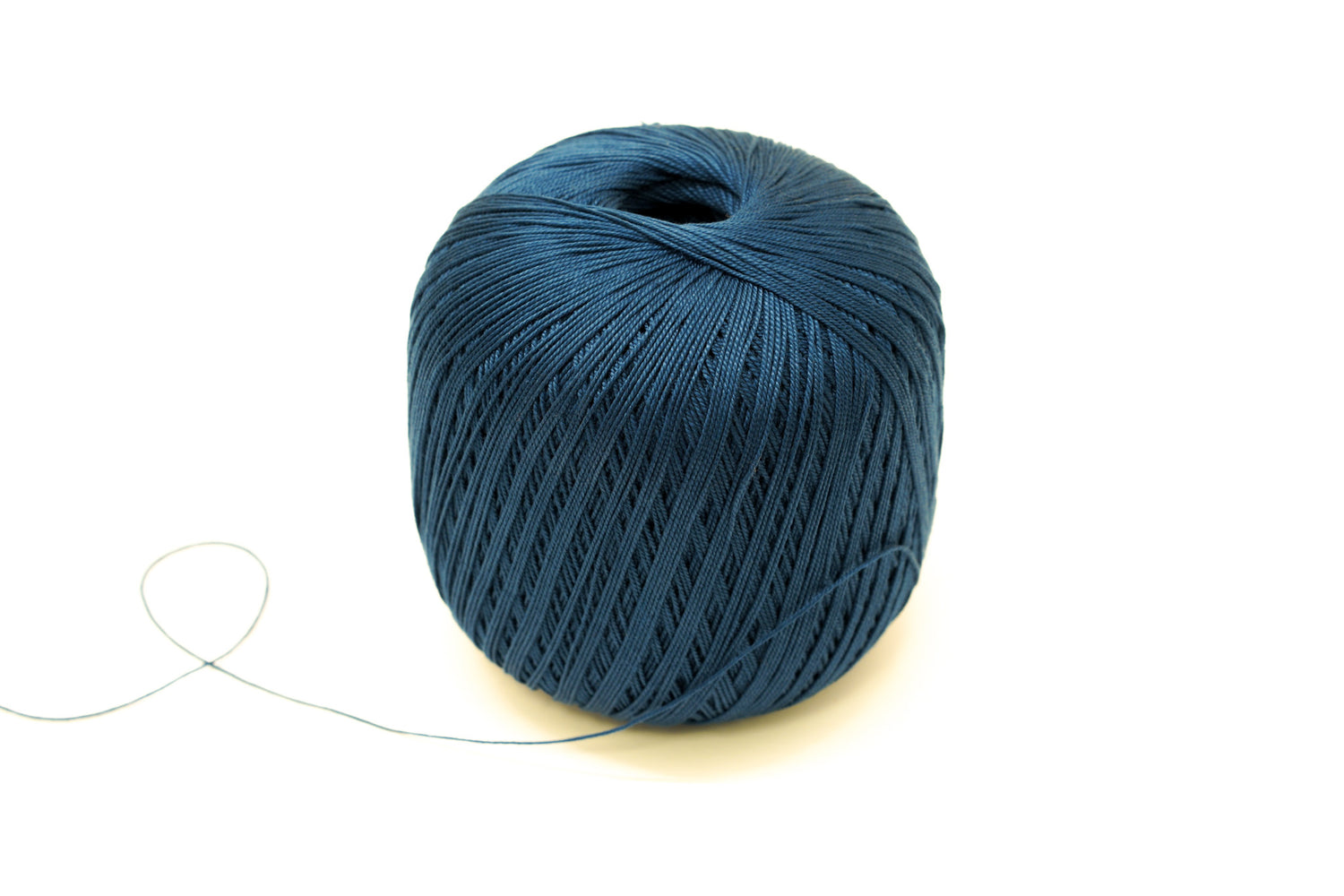 Tintenblaue merzerisierte Baumwolle 100g/452m 