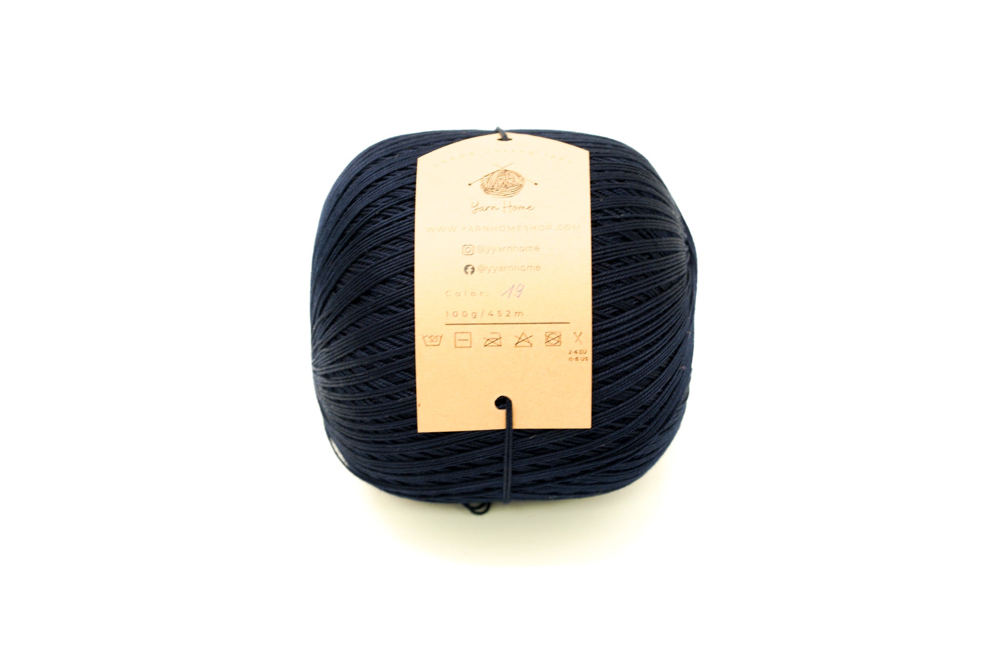 Tiefblaue merzerisierte Baumwolle 100g/452m 