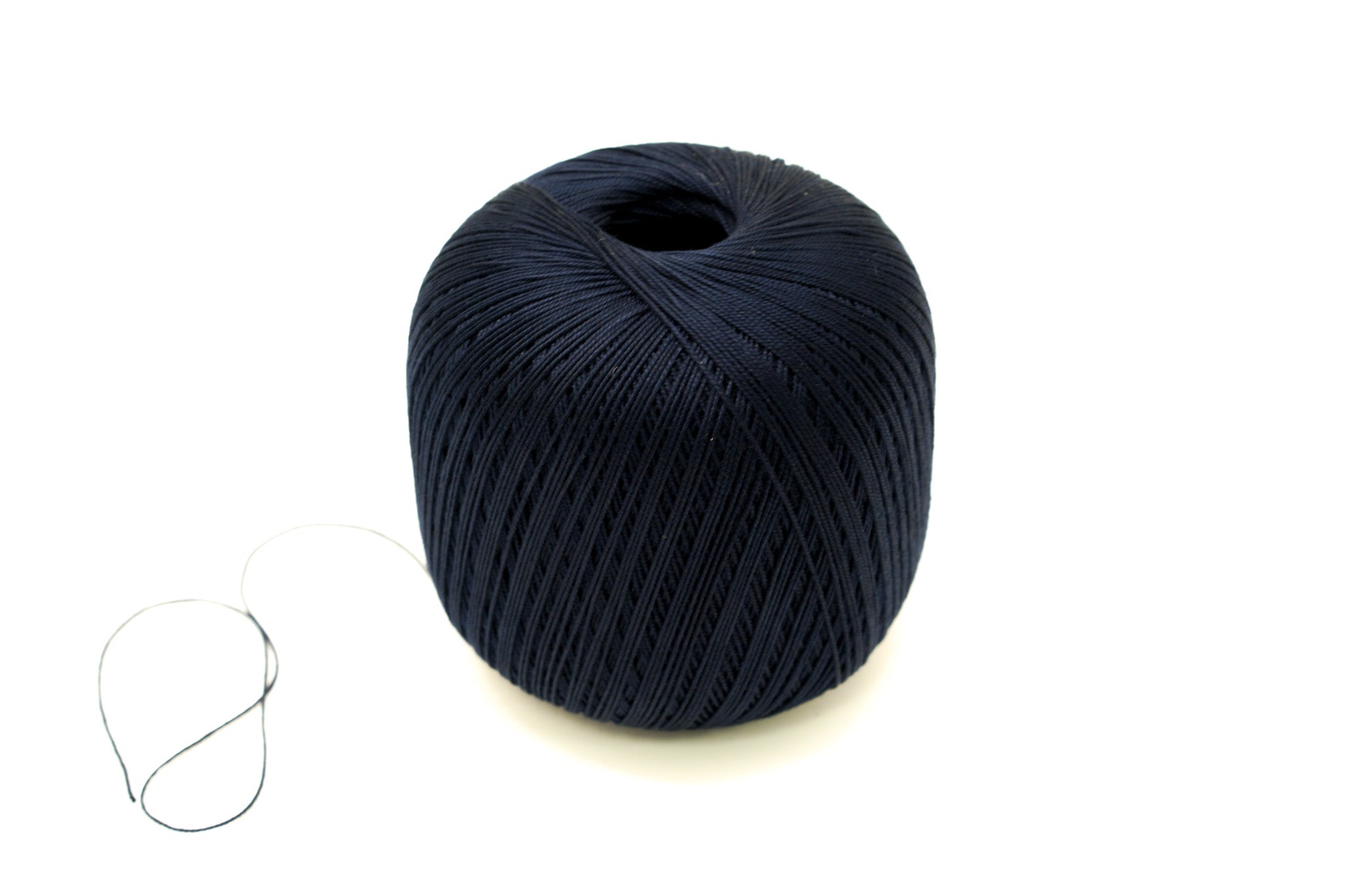 Tiefblaue merzerisierte Baumwolle 100g/452m 