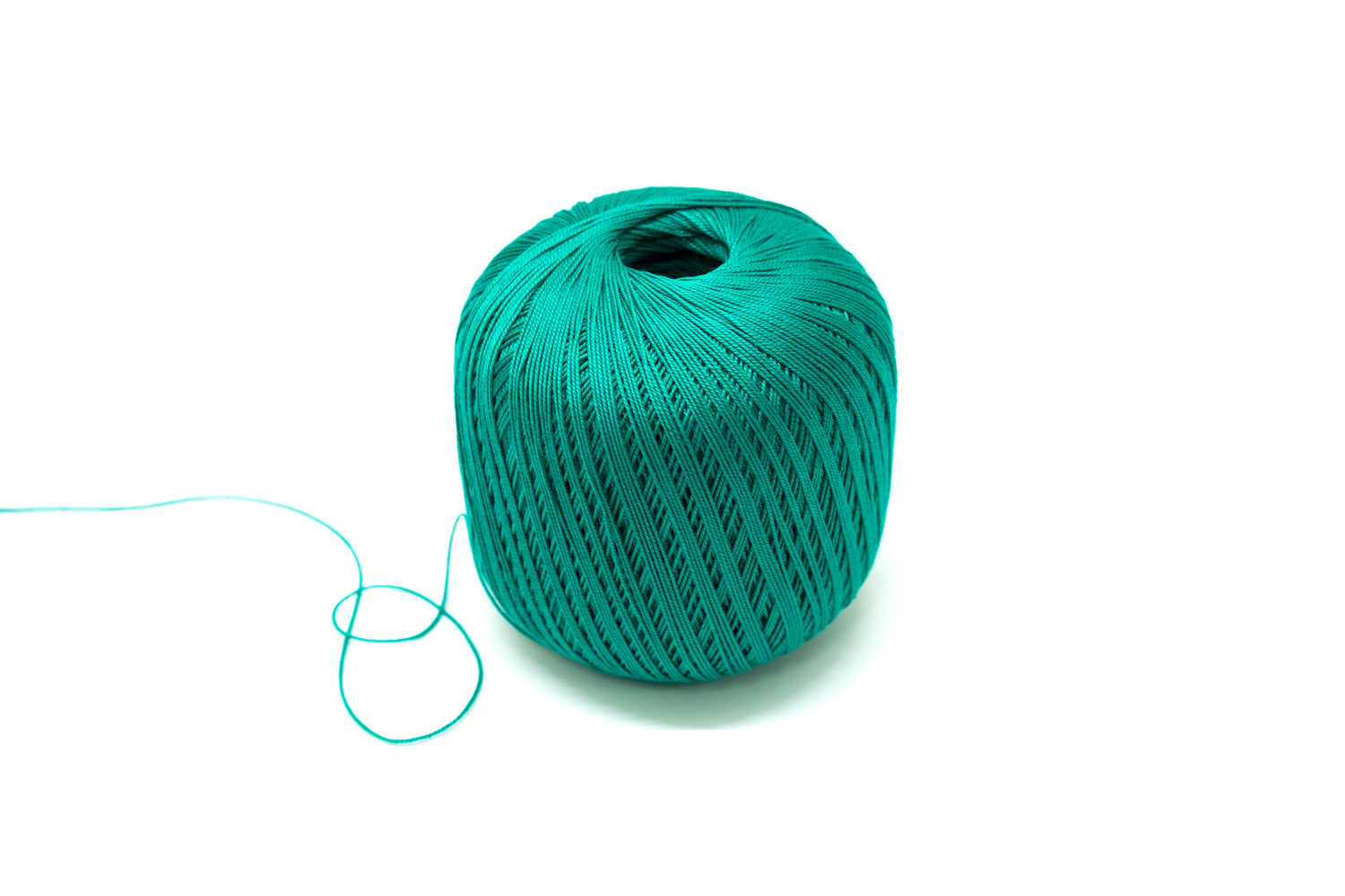 Emerald green color mercerised cotton 100g/452m