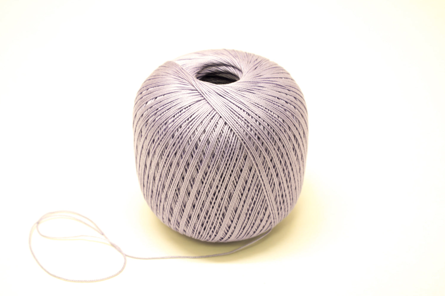 Lilac mercerised cotton 100g/452m