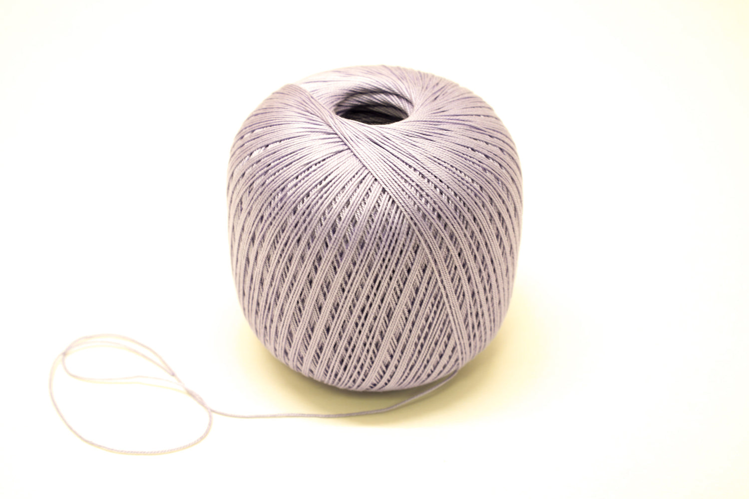 Lilac mercerised cotton 100g/452m