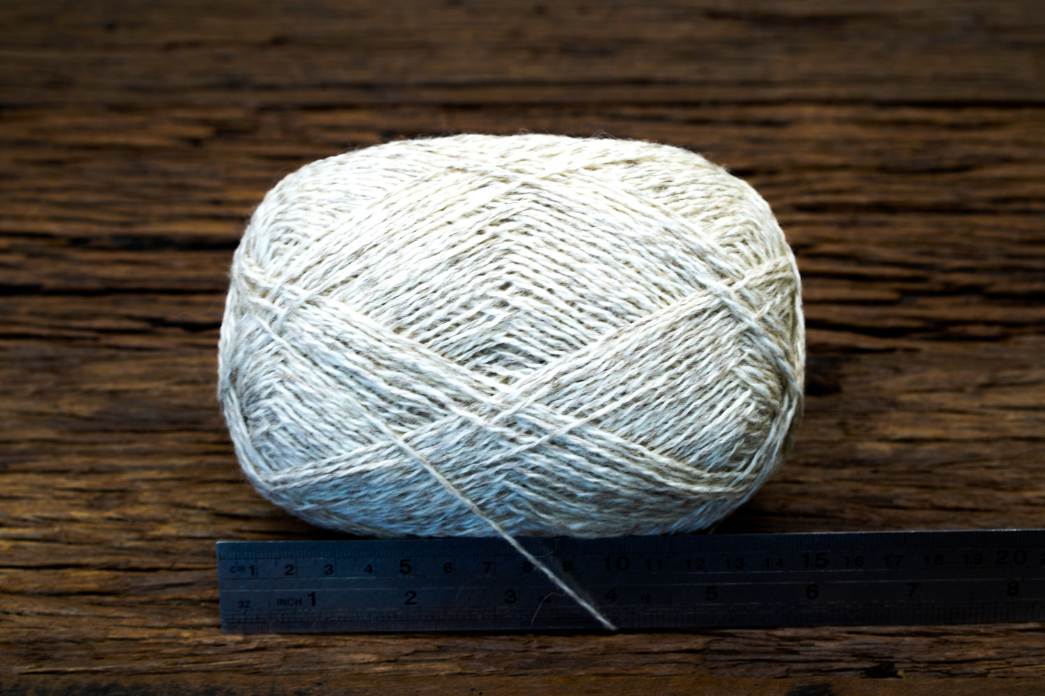 Beige-white color New Zealand  fingering wool - 280