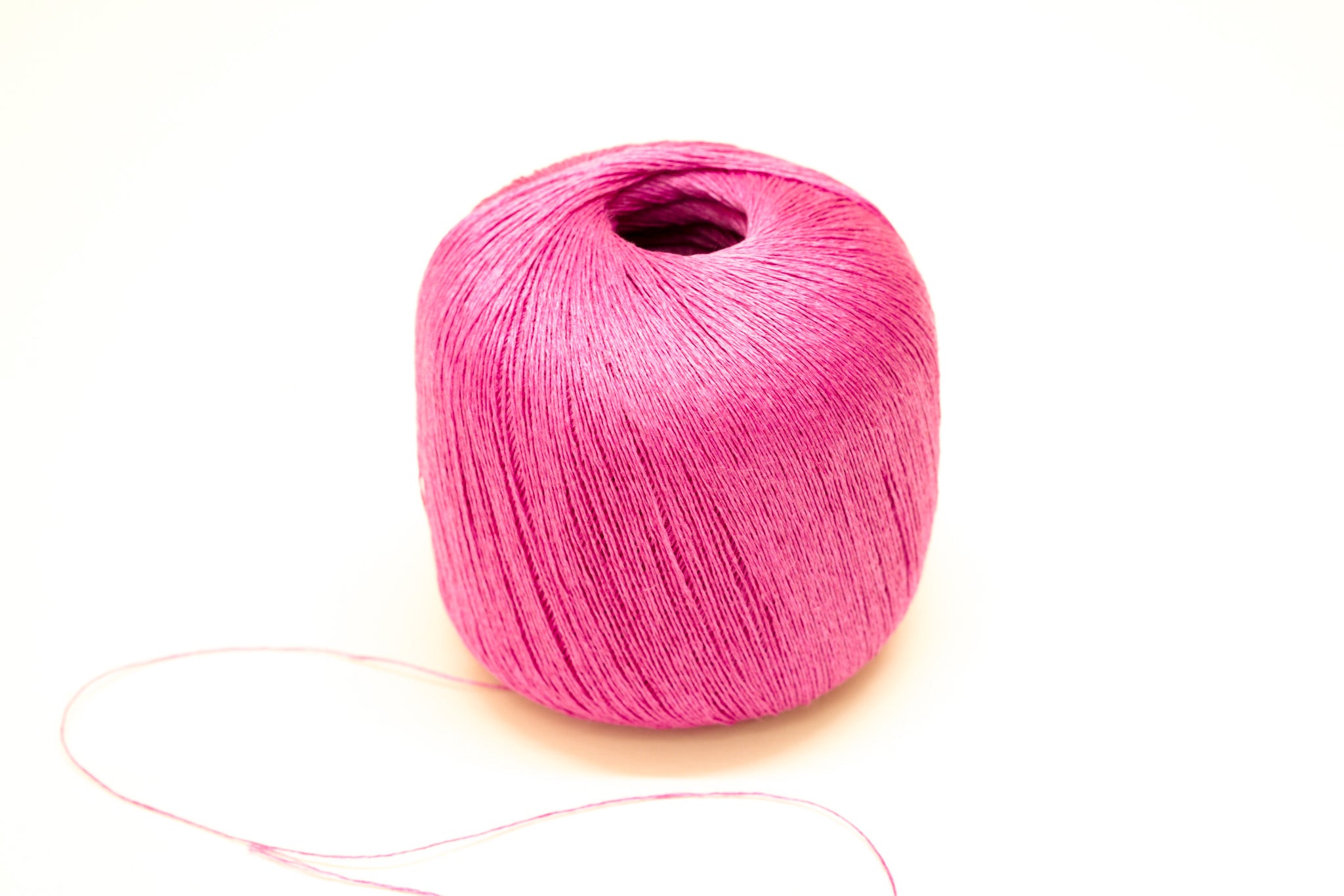 100% linen yarn in pink color