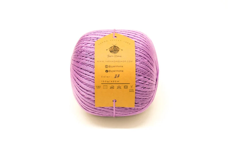 Weiche, fliederfarbene, merzerisierte Baumwolle, 100 g/452 m