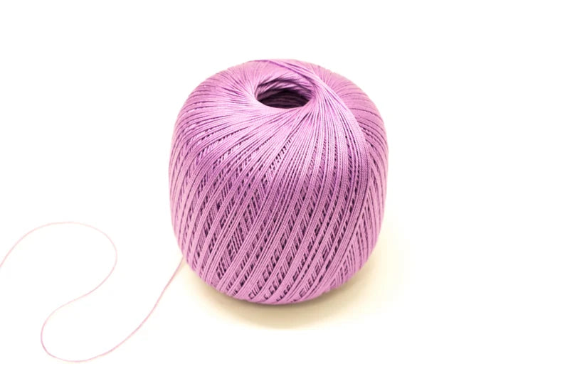 Soft Lilac mercerised cotton 100g/452m