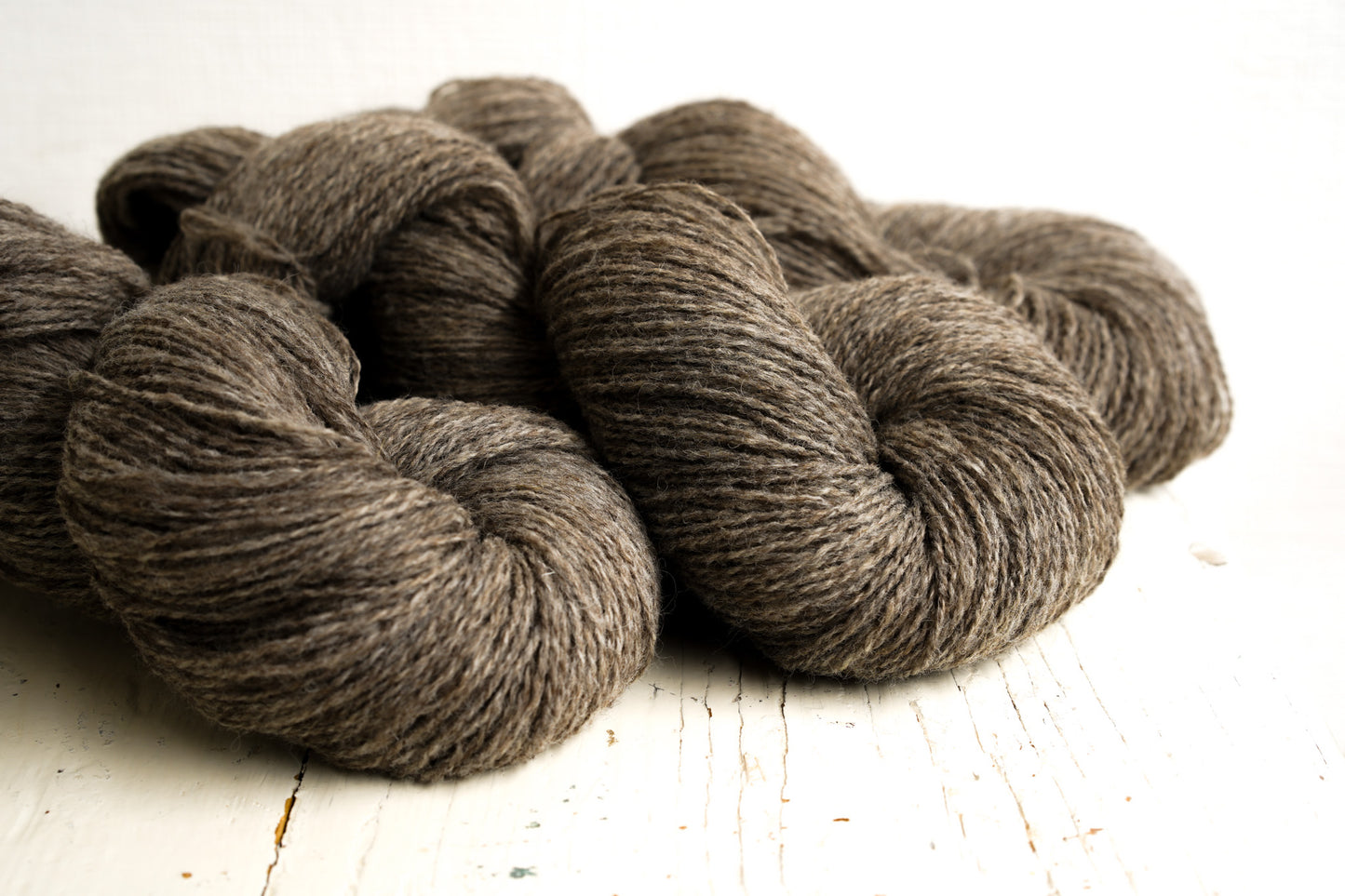 Grey-brown undyed New Zealand wool - 266 color