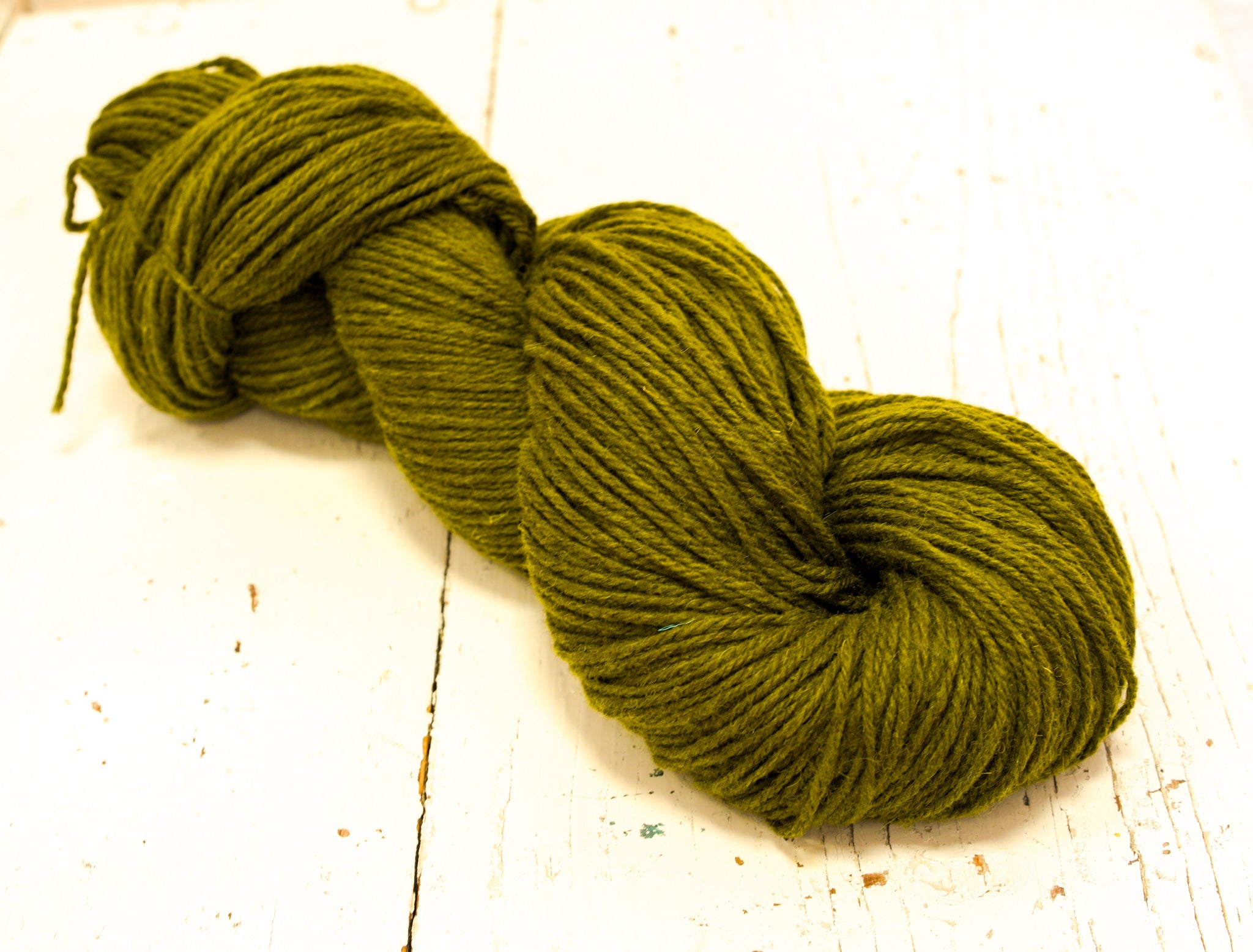 Moss green 60% wool and PO blend yarn, 100g/3,5oz.
