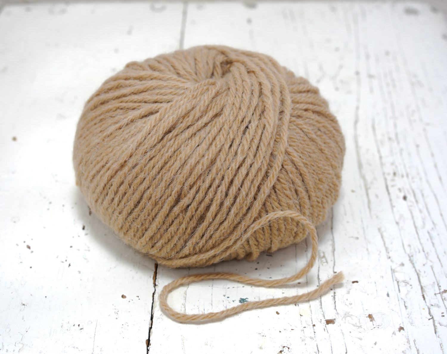 Brown alpaca wool yarn blend