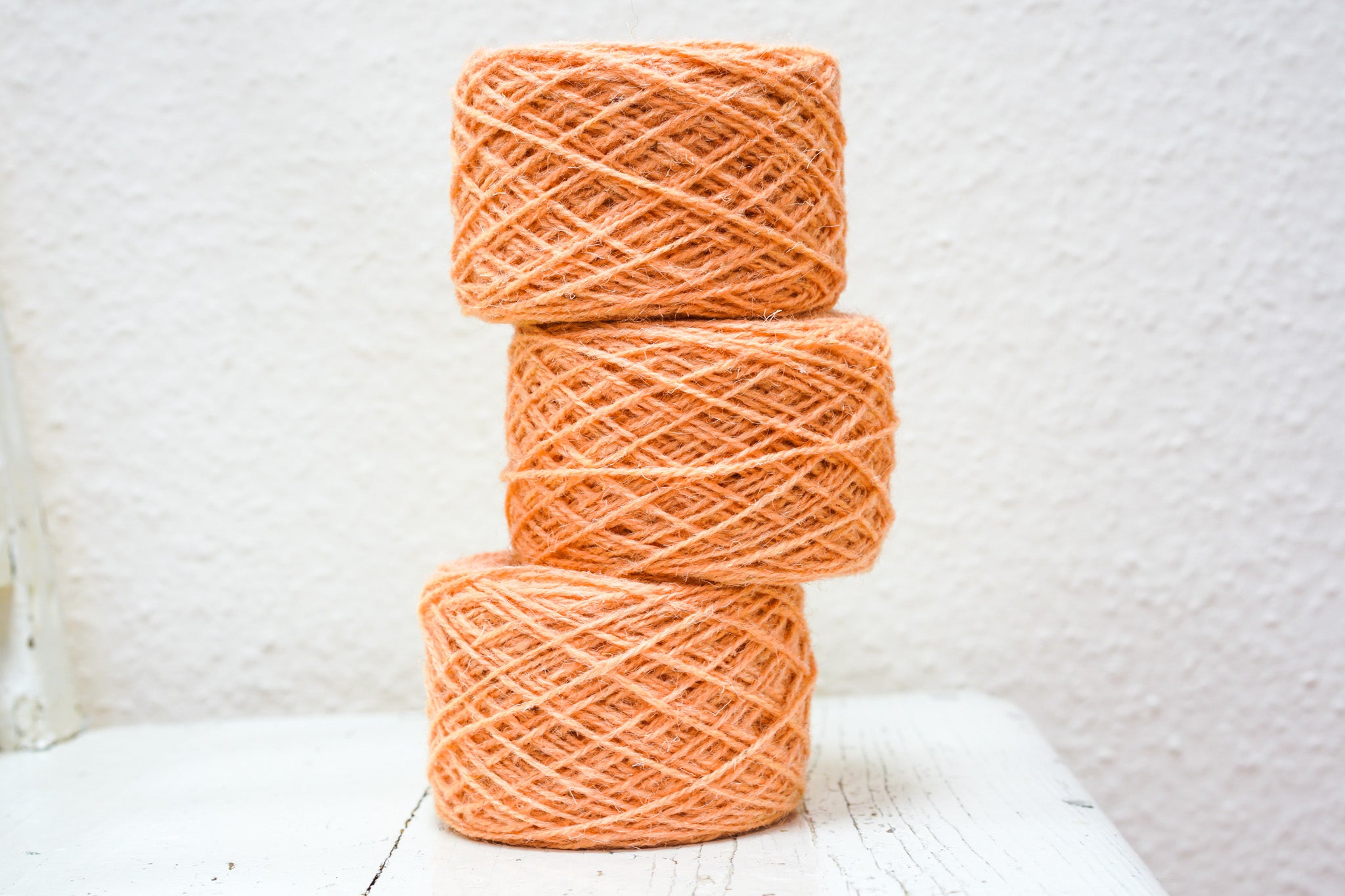 Salmon European rustic wool yarn - 100g/3,5 oz