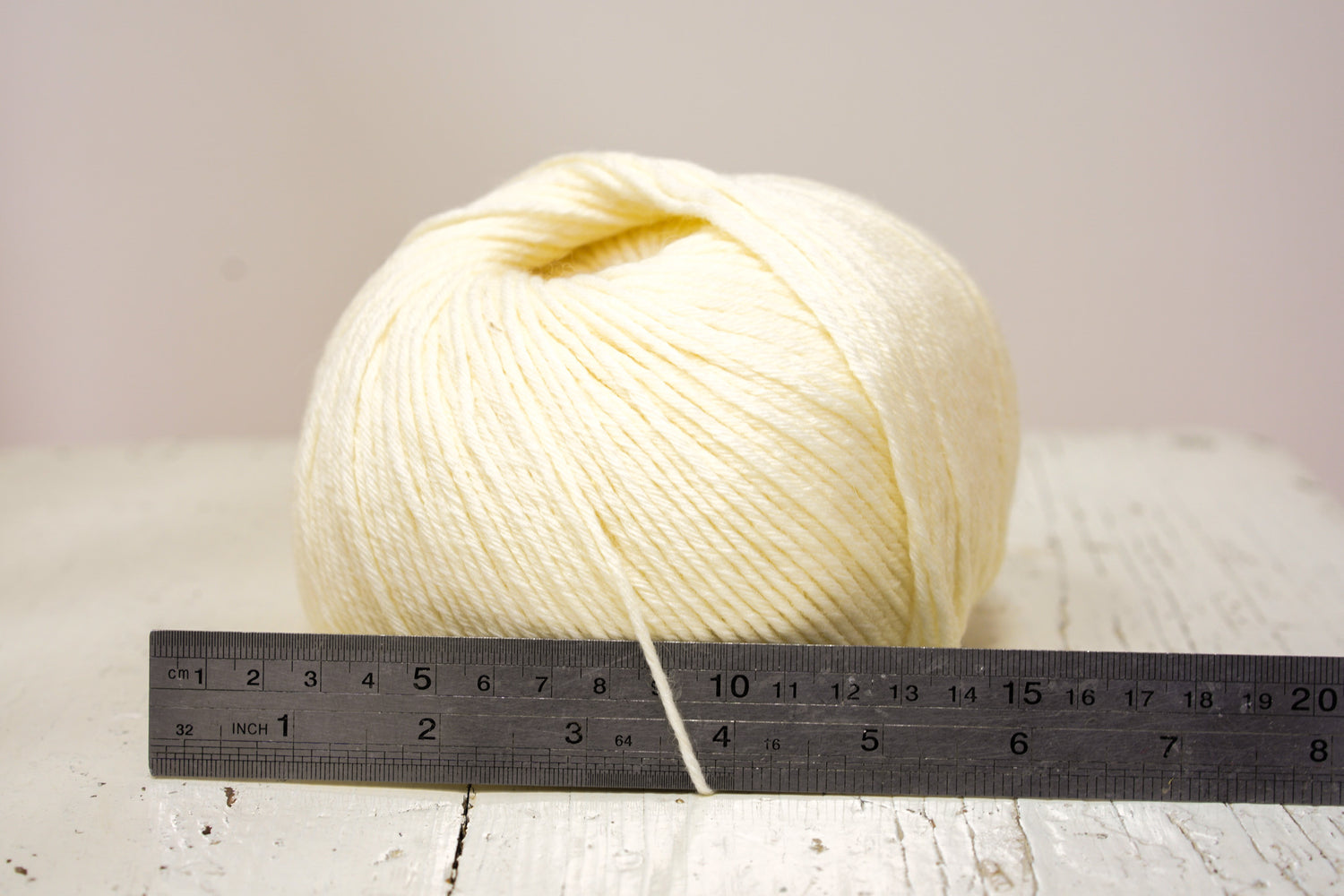 Milk white PRO LANA wool 80%/20 PO blend
