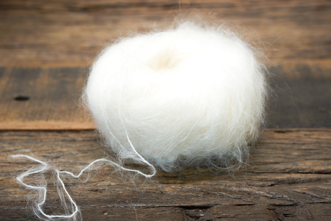 Milk white PRO LANA Kid Mohair PO blend yarn - 25g./0.875 oz
