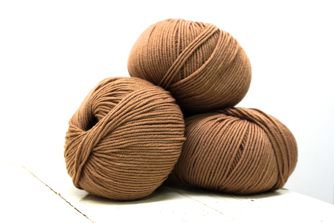 Teddy brown PRO LANA merino wool yarn 100% - 50g./1,75 oz